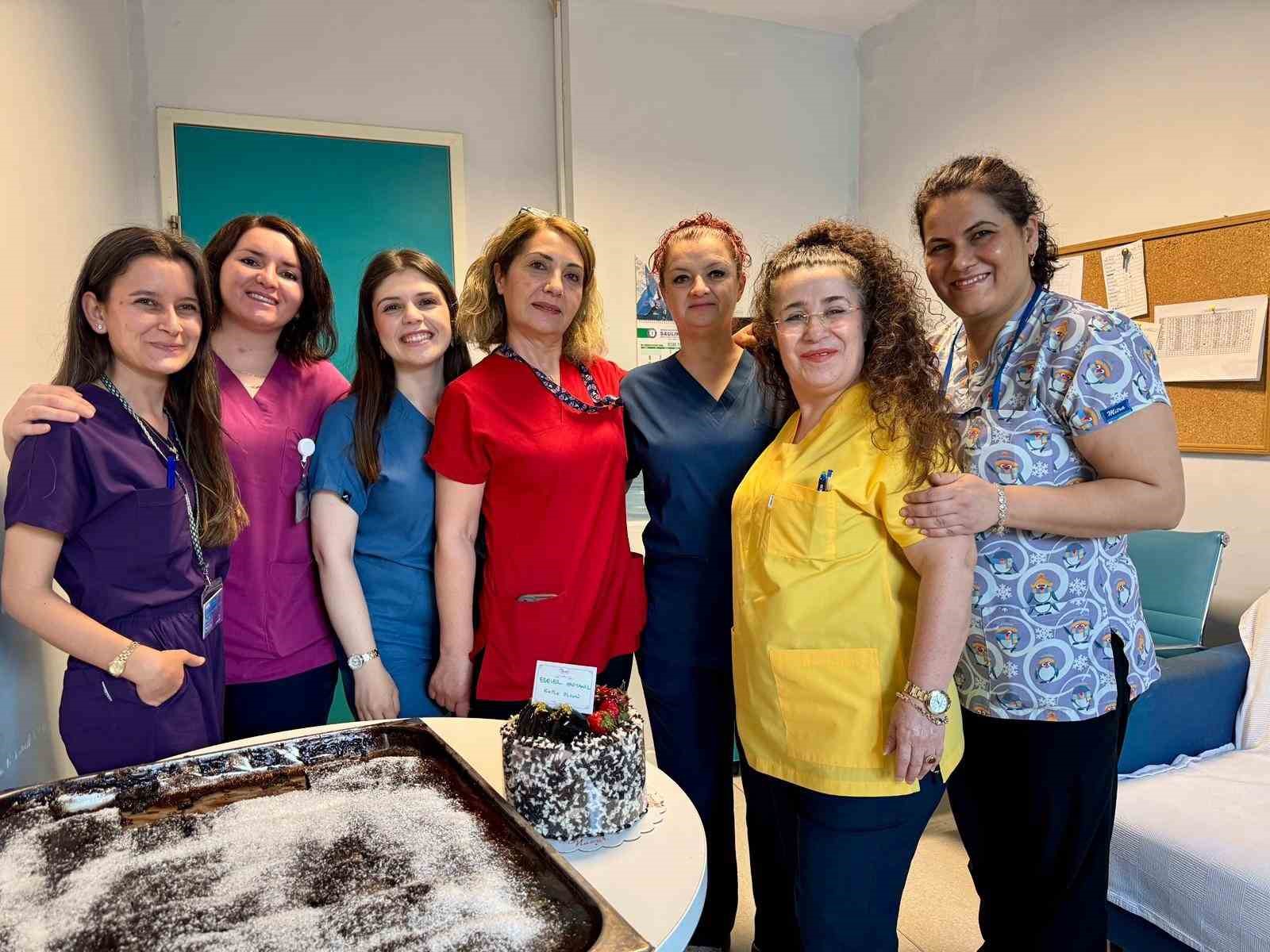 Muğla Eğitim ve Araştırma Hastanesi’nde ebeler unutulmadı
