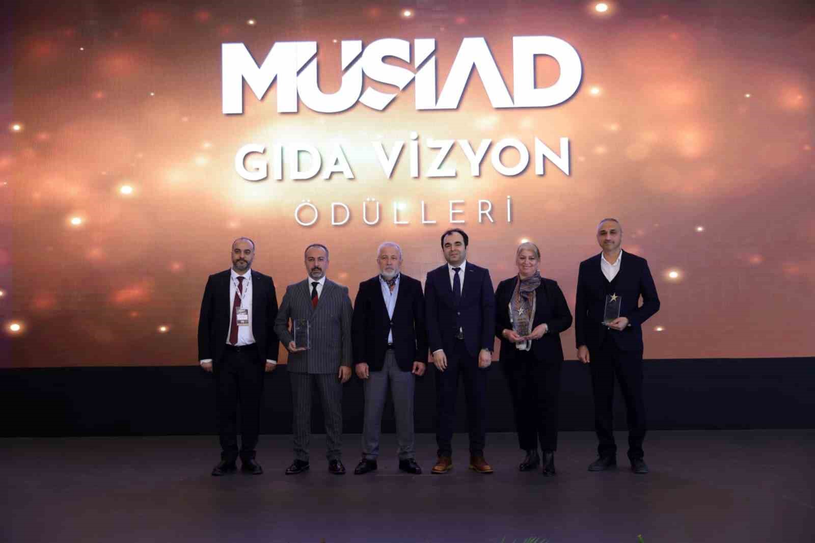 Muğla MÜSİAD üyelerinin kuruluşu Endemiks Tarım’a girişimcilik ödülü
