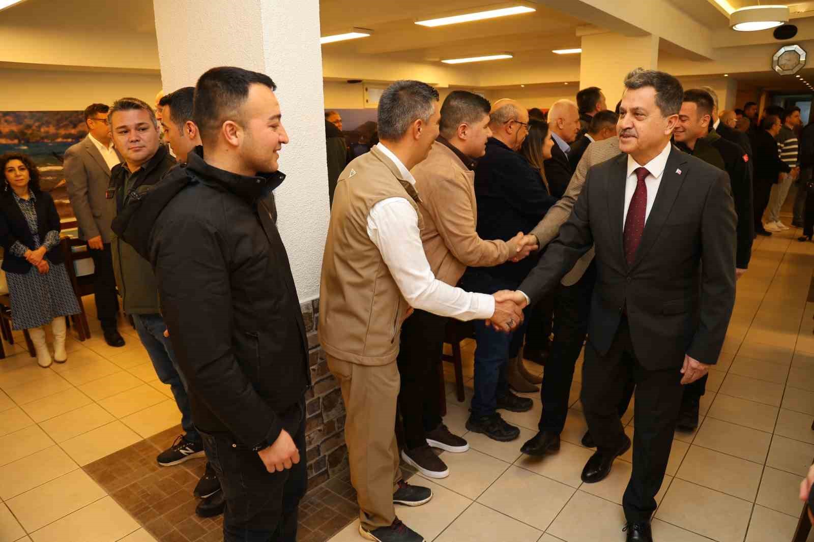 Muğla Orman Bölge Müdürlüğü’nde ilk mesai bayramlaşma heyecanıyla başladı
