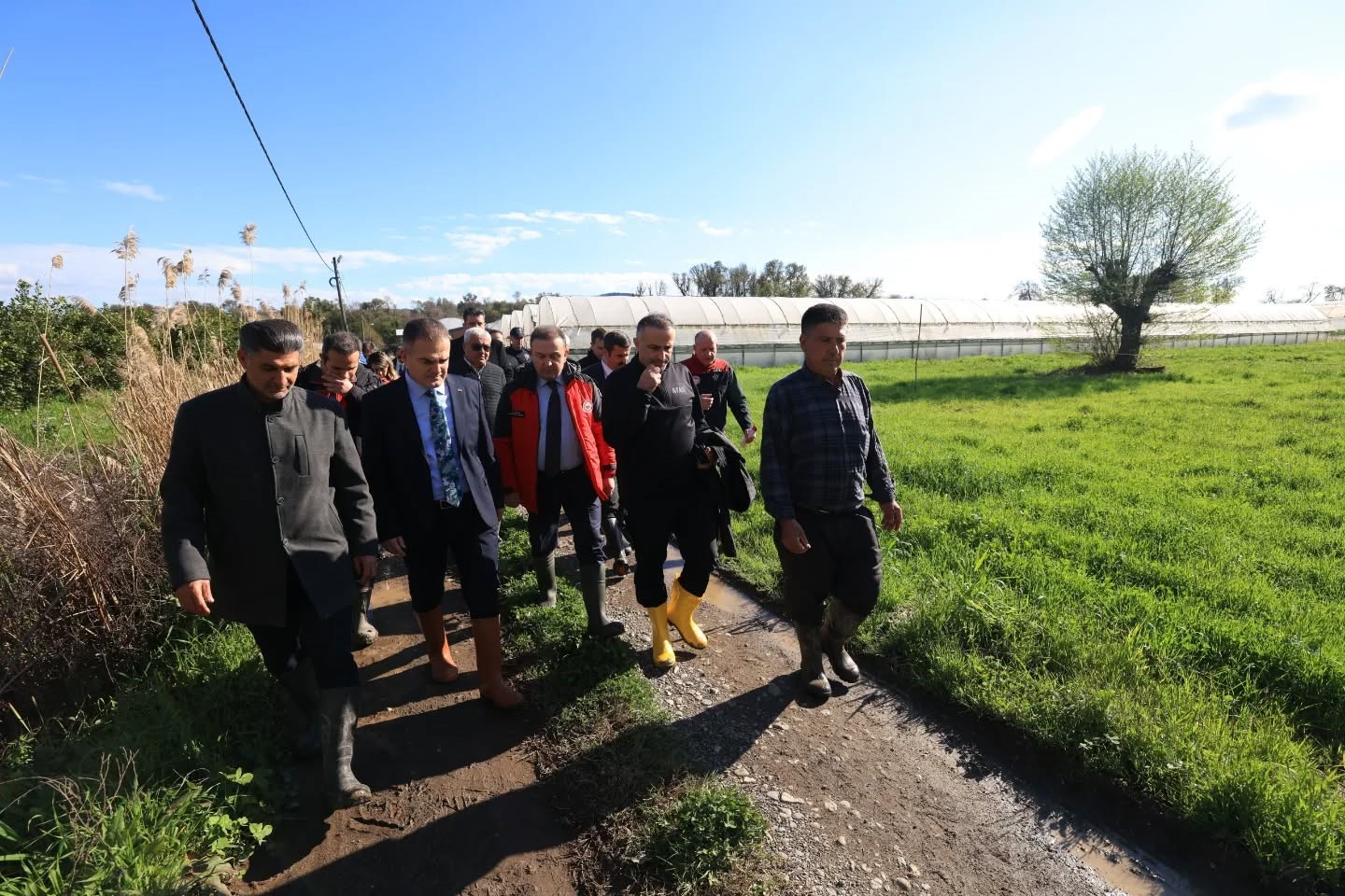 Muğla Valisi Akbıyık, Köyceğiz’de incelemelerde bulundu
Muğla Valisi Akbıyık, Köyceğiz’de incelemelerde bulundu