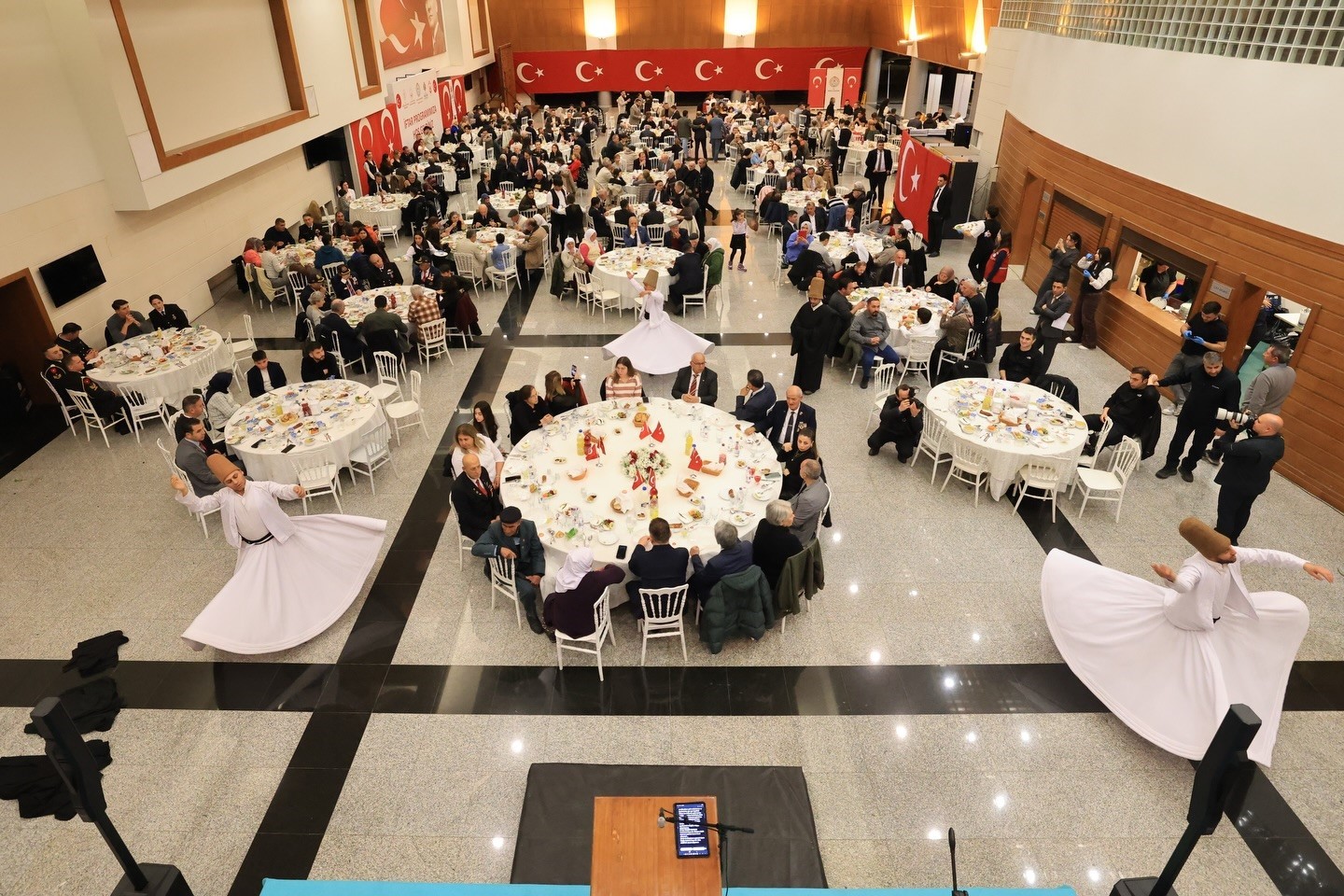 Muğla Valisi Akbıyık, Ramazan’ın ilk iftarında şehit yakınları ve gazilerle buluştu
