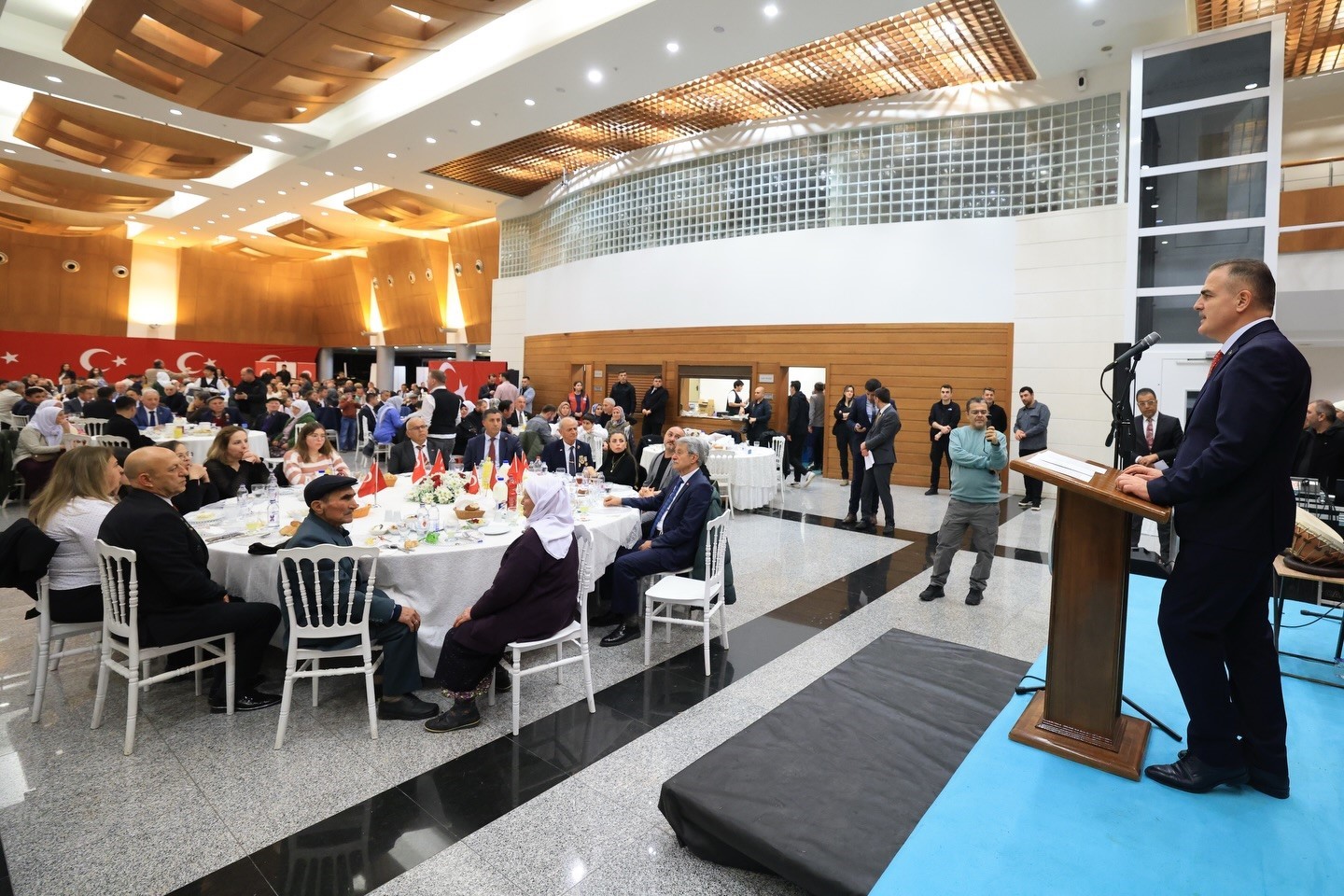 Muğla Valisi Akbıyık, Ramazan’ın ilk iftarında şehit yakınları ve gazilerle buluştu
