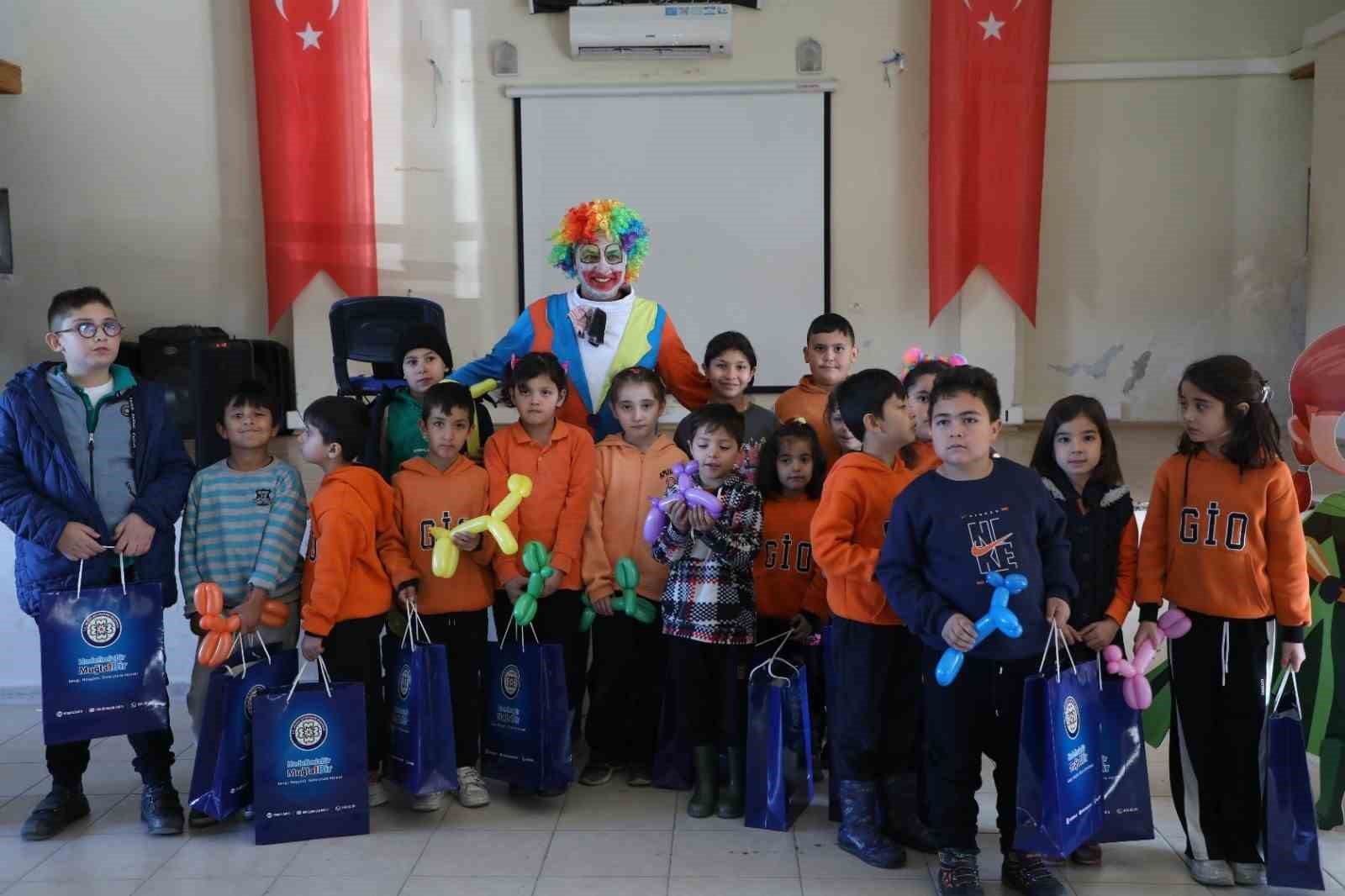 Muğla’da çocuklar ger dönüşüm bilinci kazanıyor
Muğla’da çocuklar ger dönüşüm bilinci kazanıyor