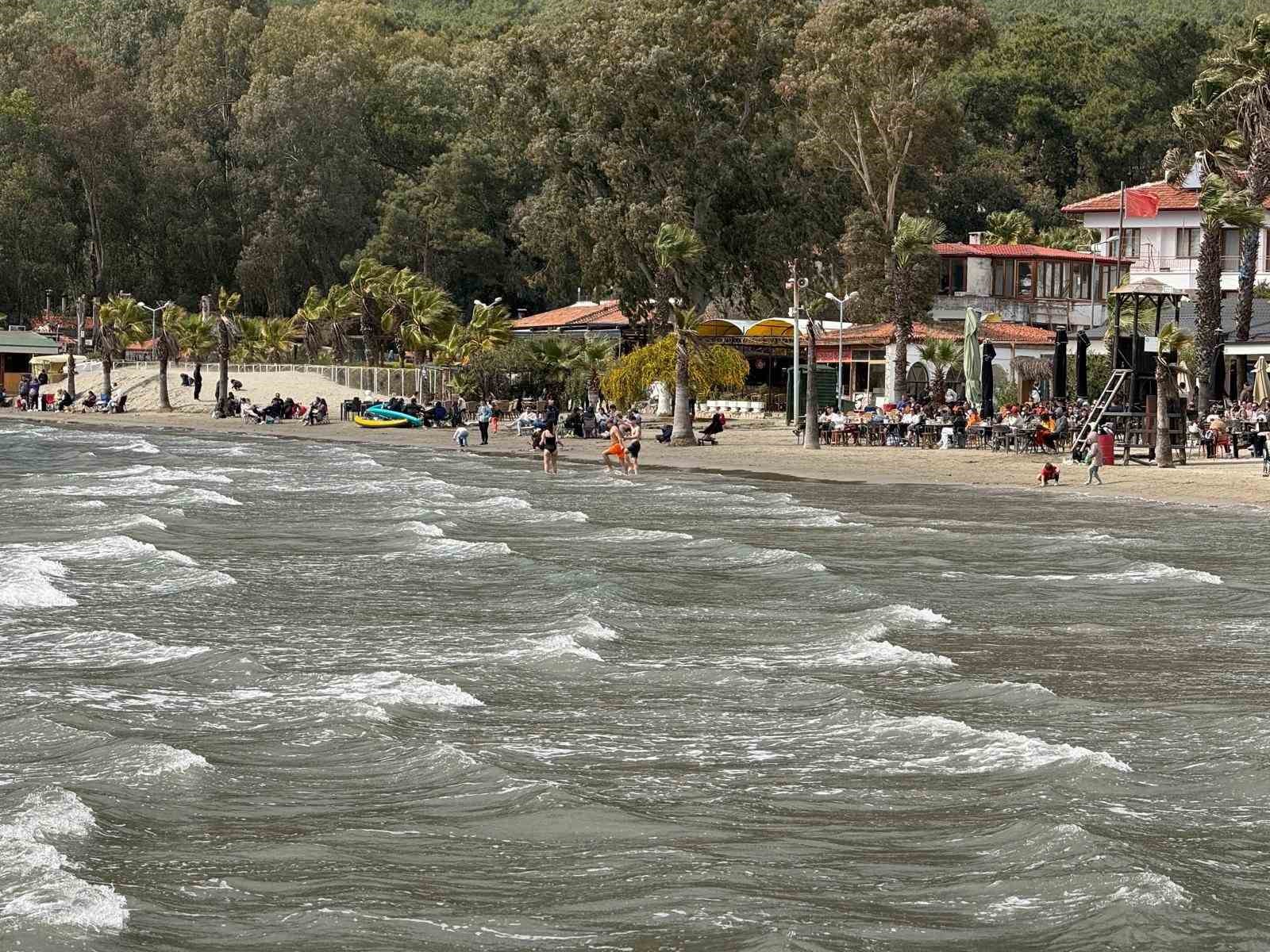 Muğla’da deniz sezonu erken açıldı
