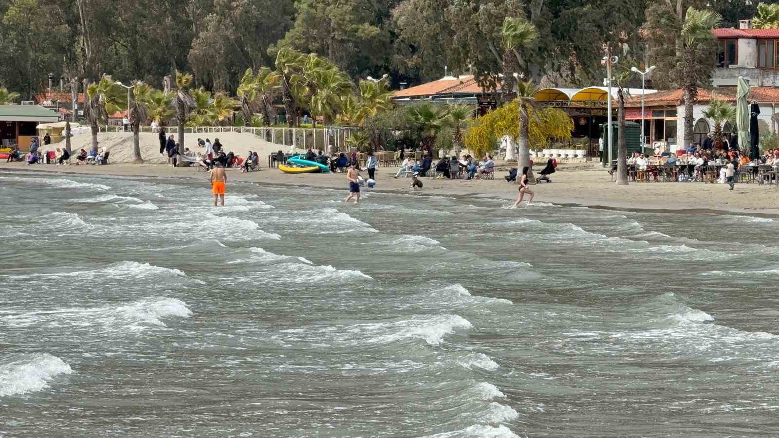 Muğla’da deniz sezonu erken açıldı
