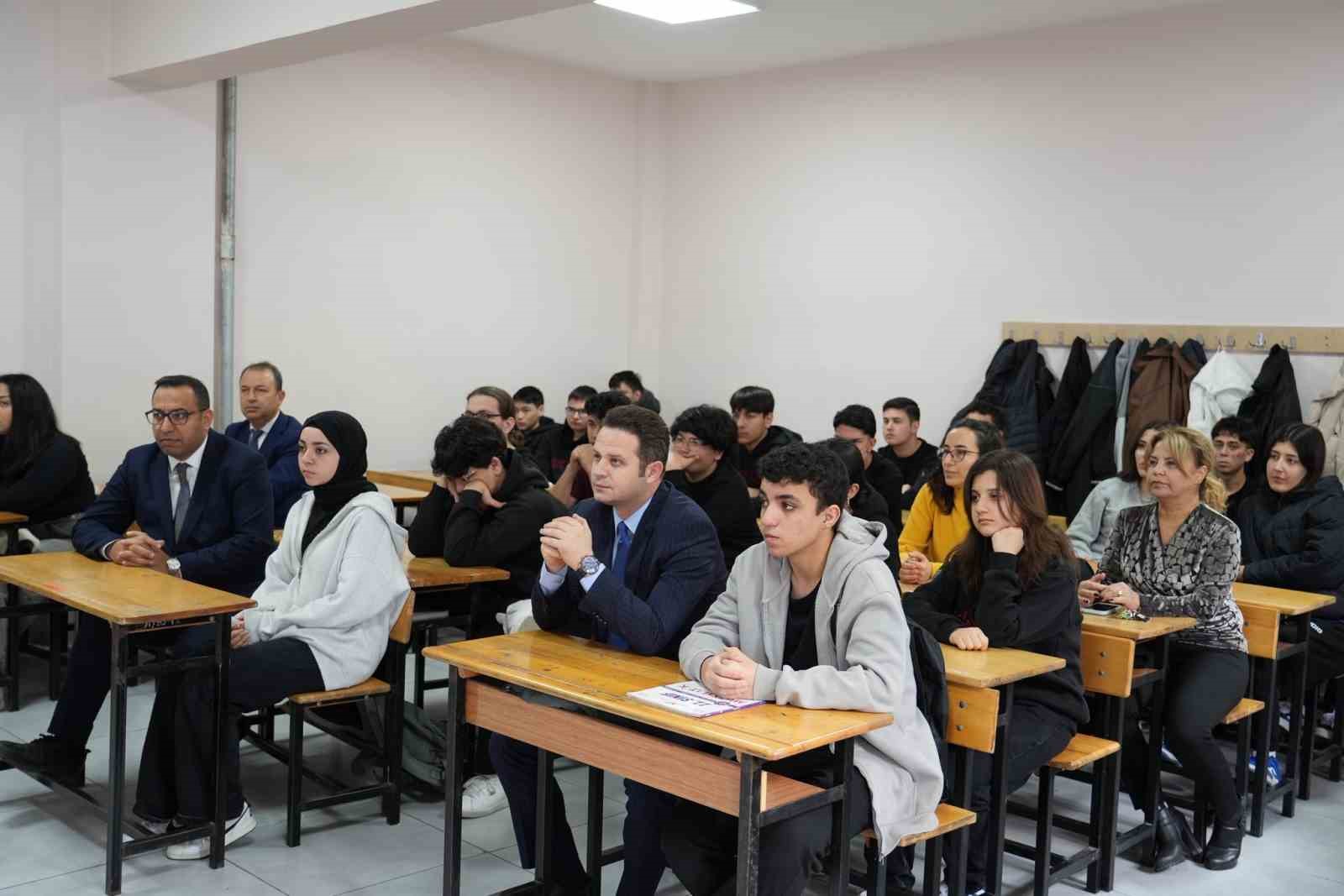 Muğla’da geleceğin ekonomistleri yetişiyor
