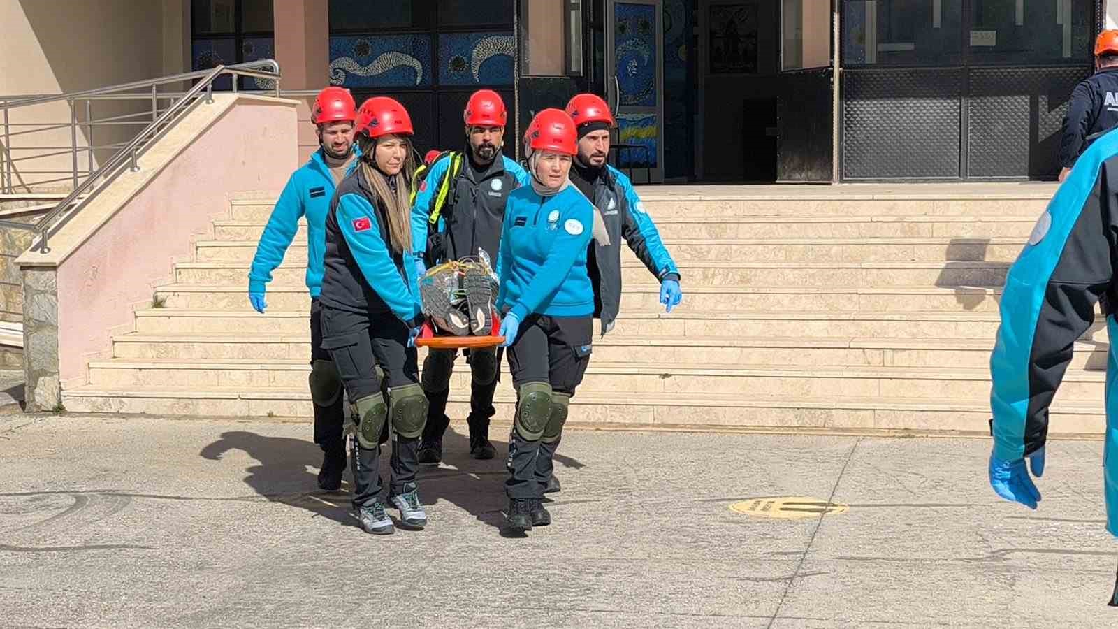 Muğla’da gerçeği aratmayan deprem tatbikatı
