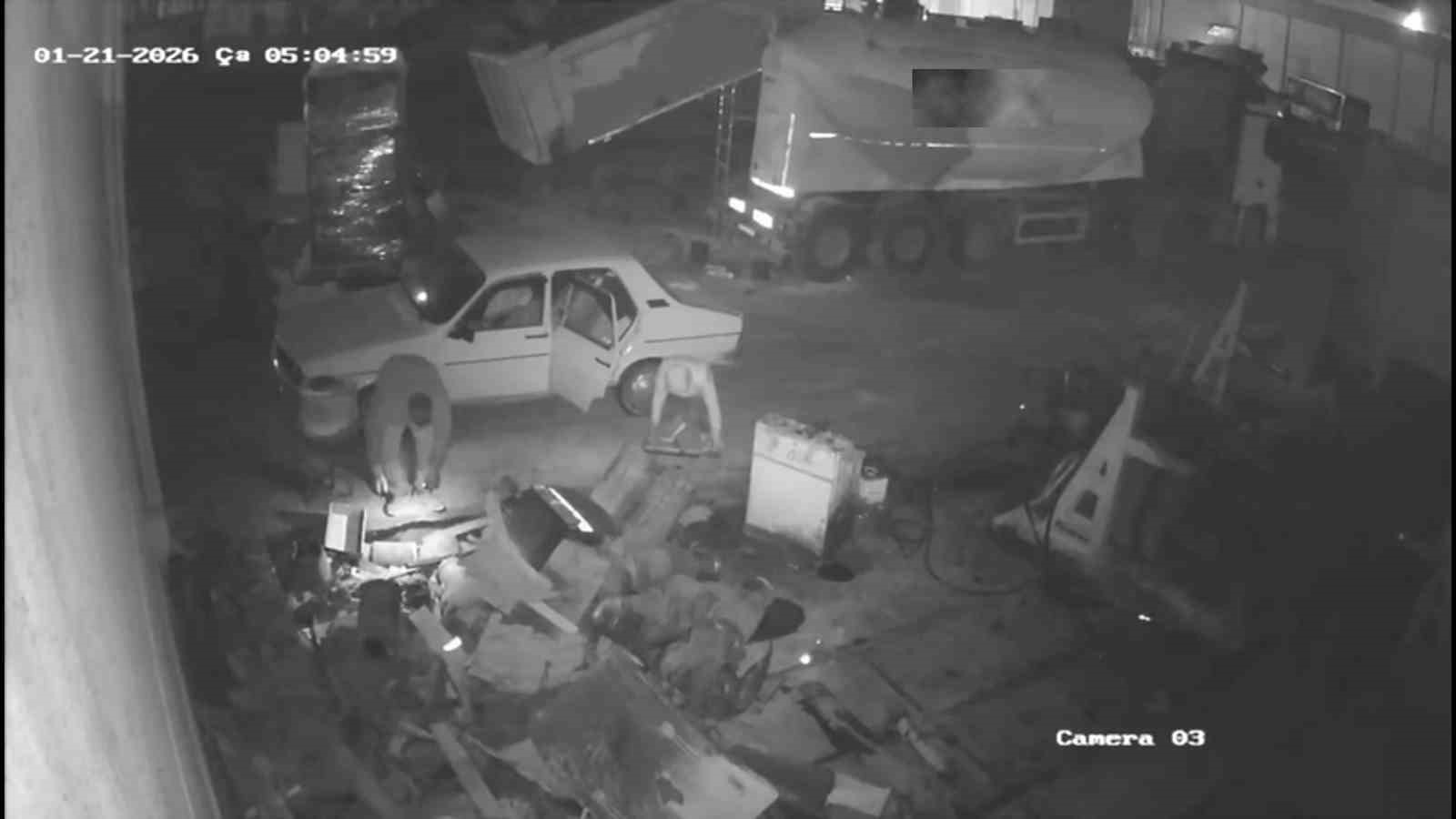 Muğla’da hurda hırsızlığı güvenlik kamerasına yansıdı
