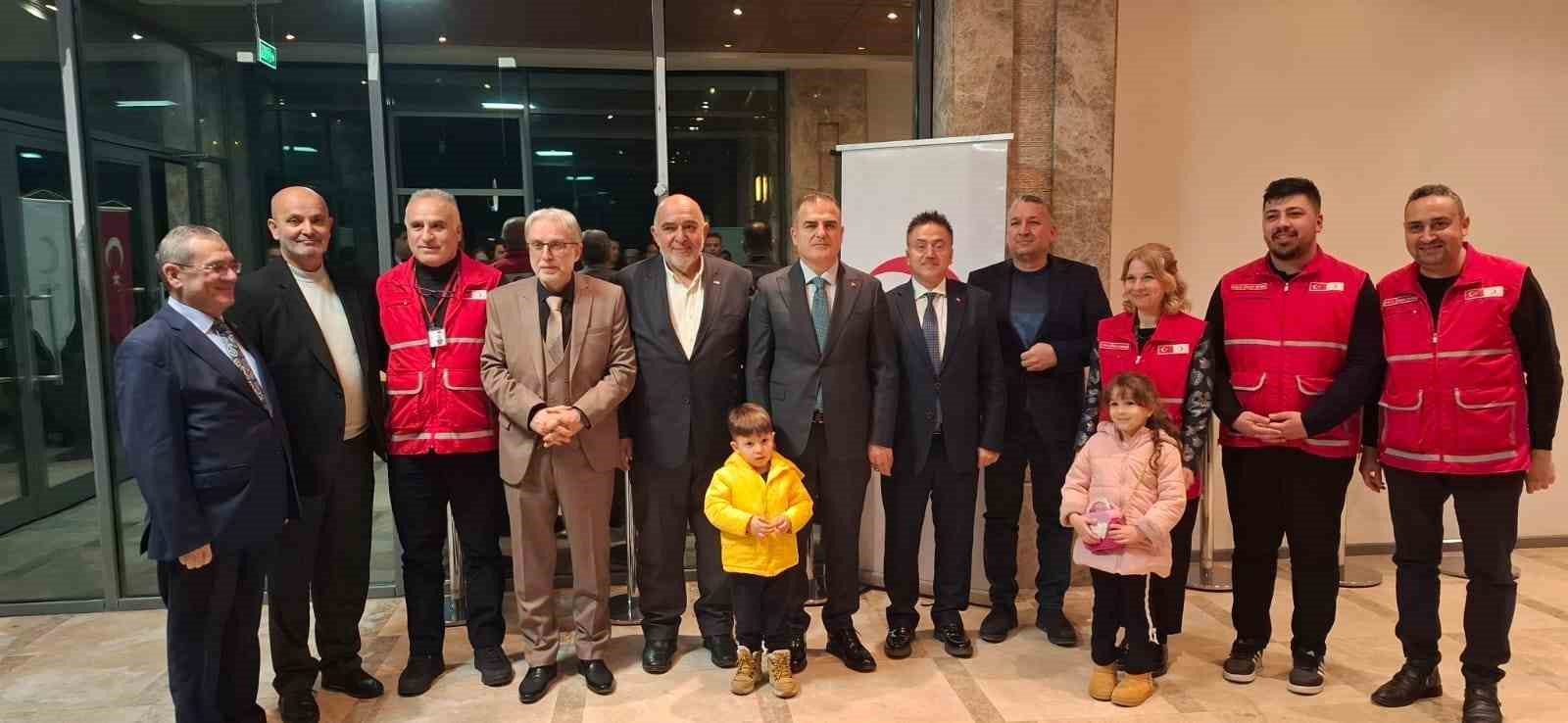 Muğla’da iyilik sofrası Kızılay, gönüllü ve hayırseverlerle iftarda buluştu
