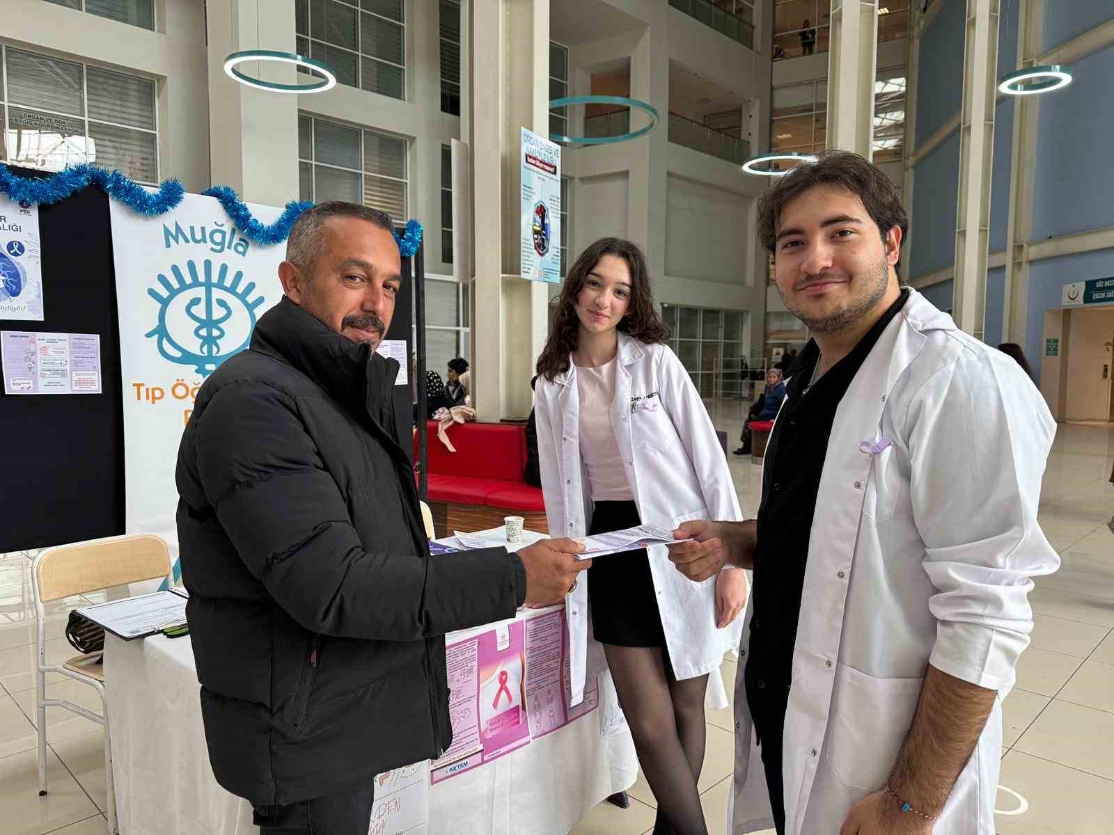 Muğla’da "kanser okuryazarlığı" seferberliği genç tıbbiyelerden önemli adım
Muğla’da "kanser okuryazarlığı" seferberliği genç tıbbiyelerden önemli adım