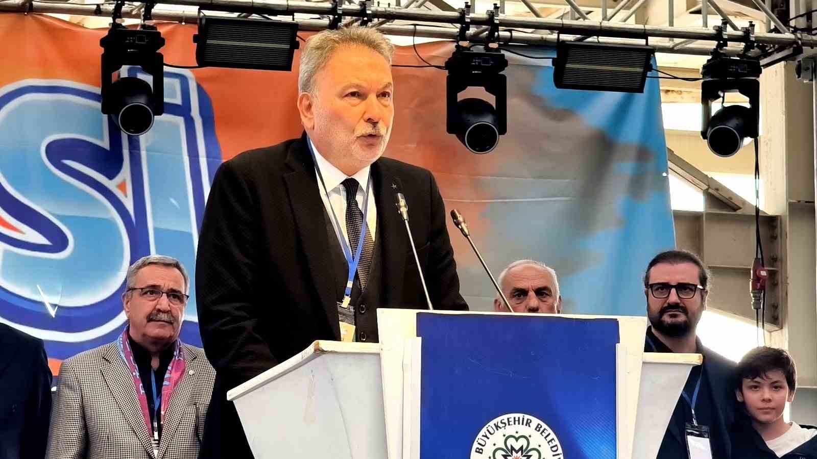 Muğla’da Karadeniz rüzgarı: 5 ton hamsi ikram edildi
Muğla’da Karadeniz rüzgarı: 5 ton hamsi ikram edildi