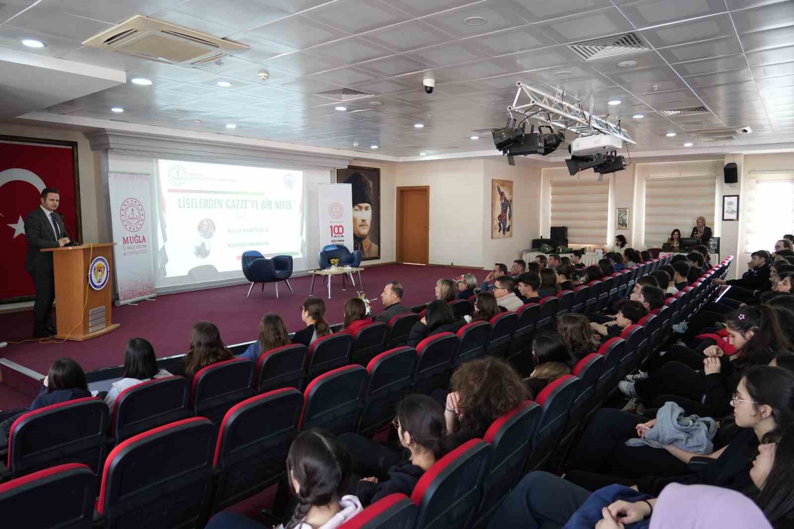 Muğla’da "Liselerden Gazze’ye Bir Nefes" paneli düzenlendi
Muğla’da "Liselerden Gazze’ye Bir Nefes" paneli düzenlendi