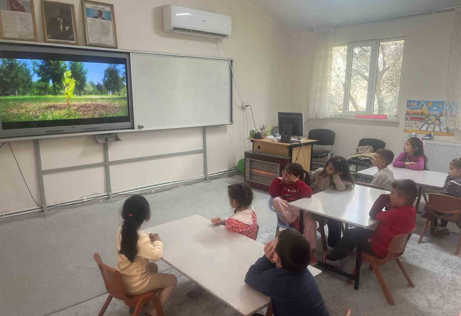 Muğla’da minik kalplere orman sevgisi aşılanıyor
