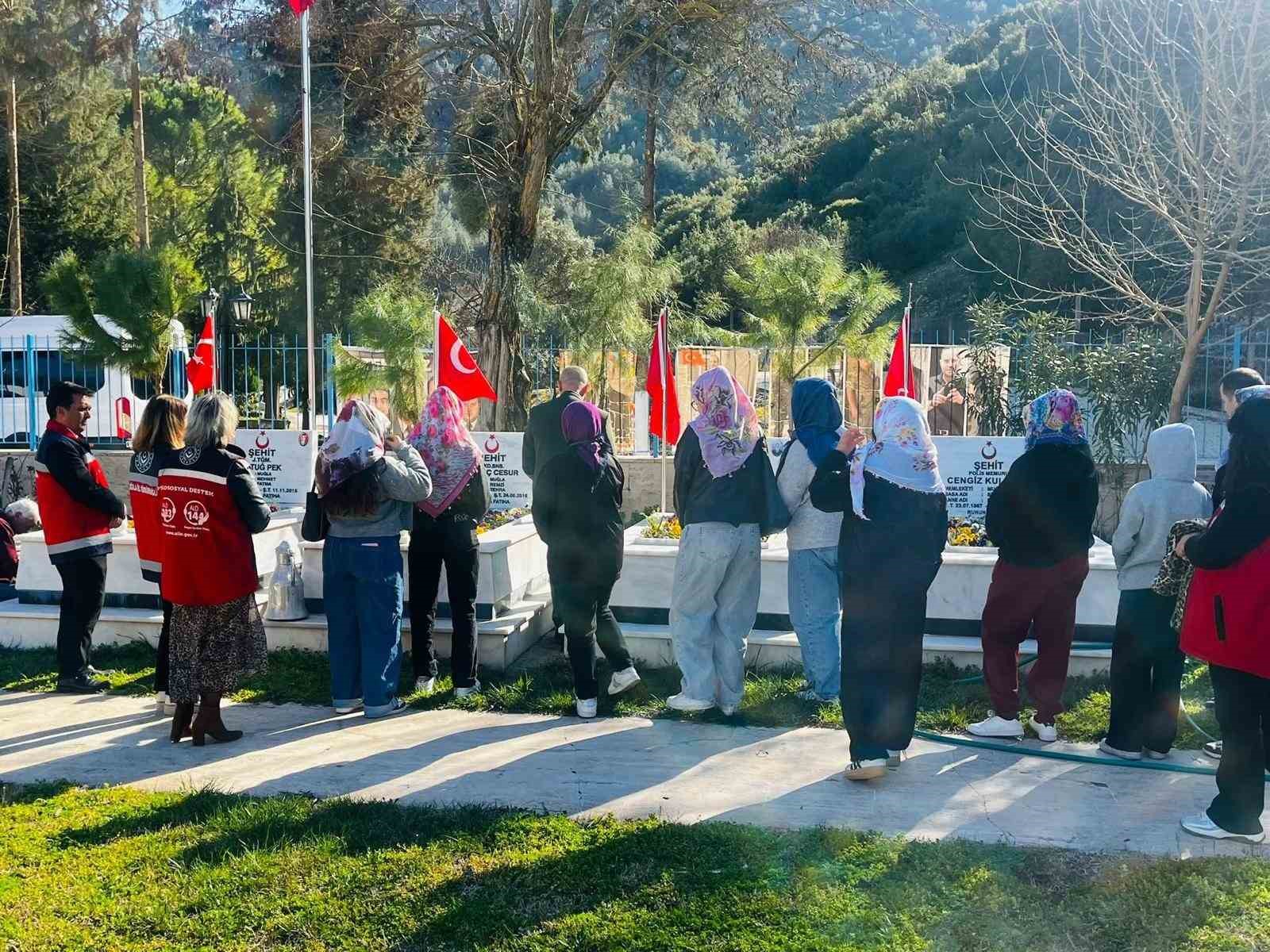 Muğla’da şehitler dualarla anıldı
Muğla’da şehitler dualarla anıldı