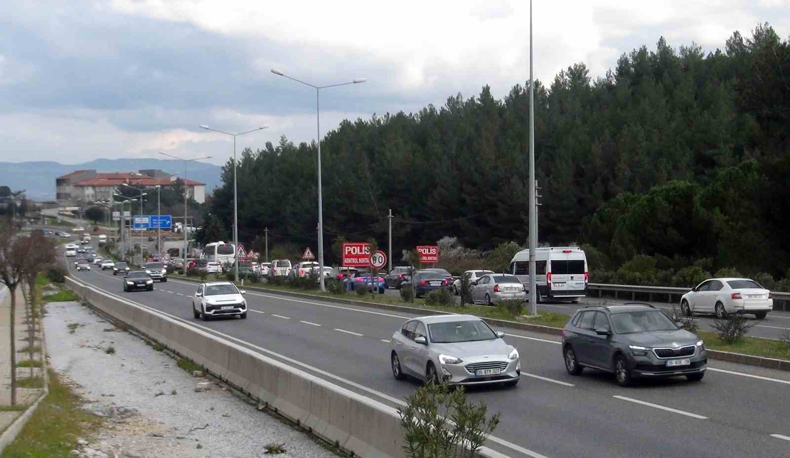 Muğla’da tatilcilerin dönüş yolculuğu başladı
