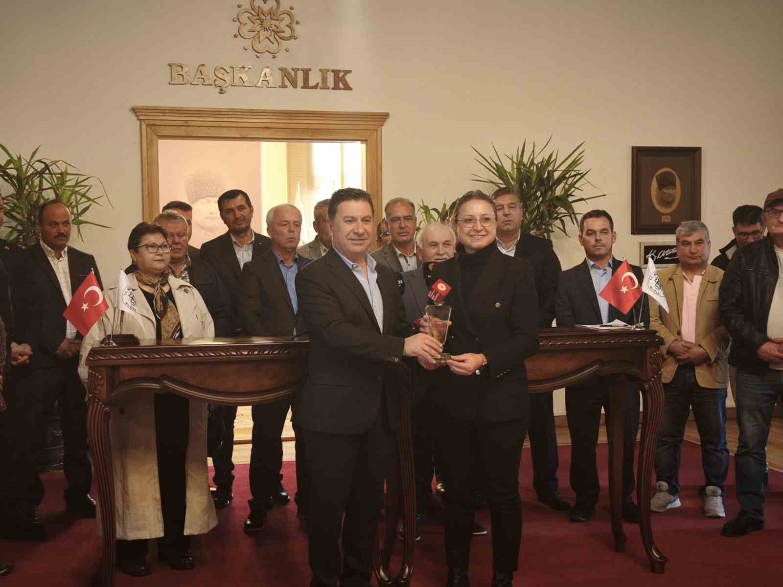 Muğla’da üreticiye "Soğuk zincir" desteği
Muğla’da üreticiye "Soğuk zincir" desteği