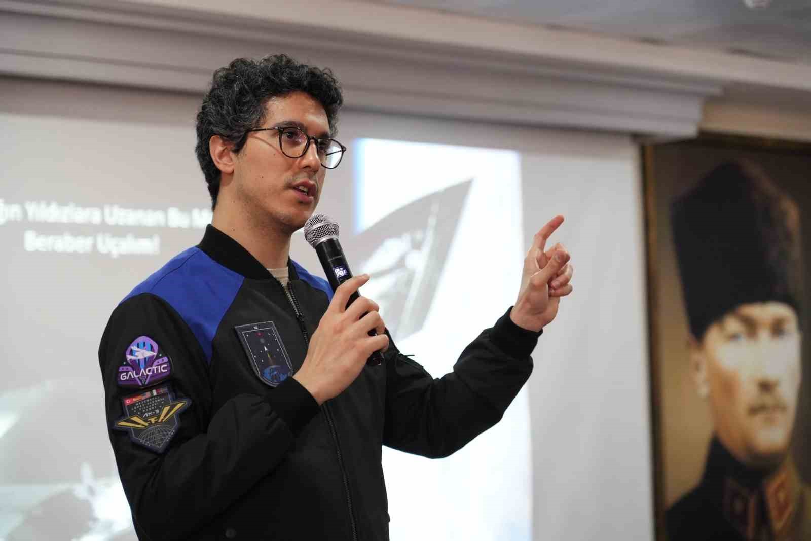 Muğla’da uzay rüzgarı Türkiye’nin ikinci astronotu Atasever gençlerle buluştu

