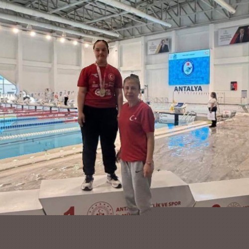 Muğlalı özel sporcu Oral, Türkiye Şampiyonası’nda 6 altın madalya kazandı
