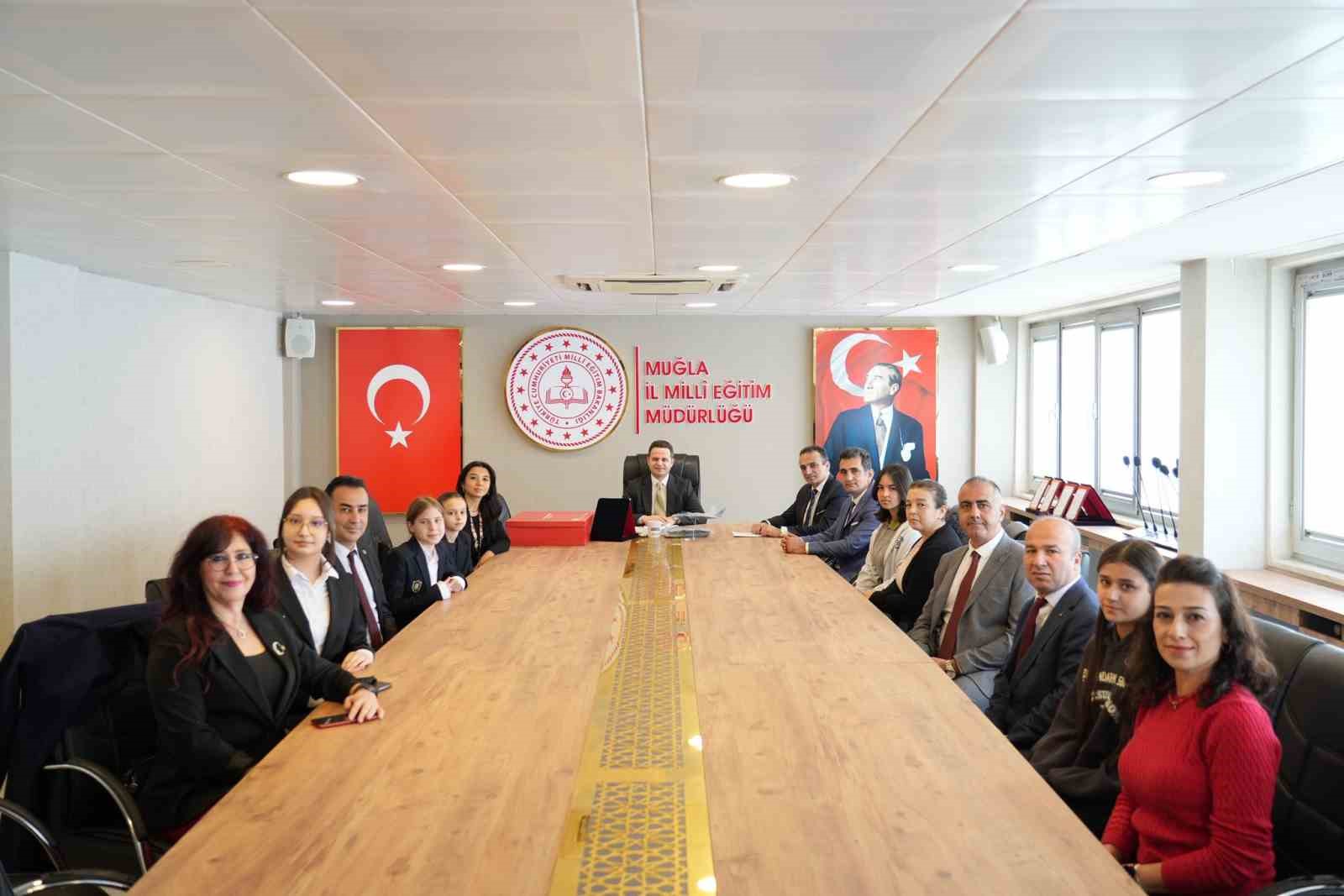 Muğla’nın genç tasarımcıları "Savunmadan sanata" ödülleriyle taçlandı
