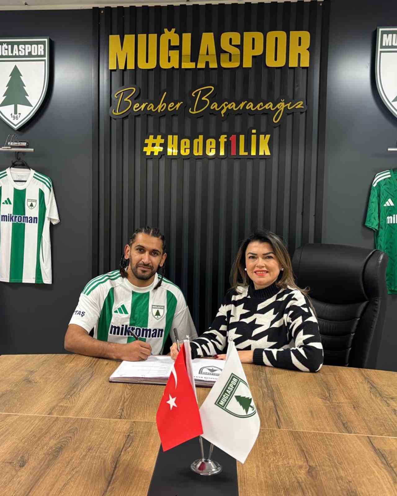 Muğlaspor golcü transferini bitirdi

