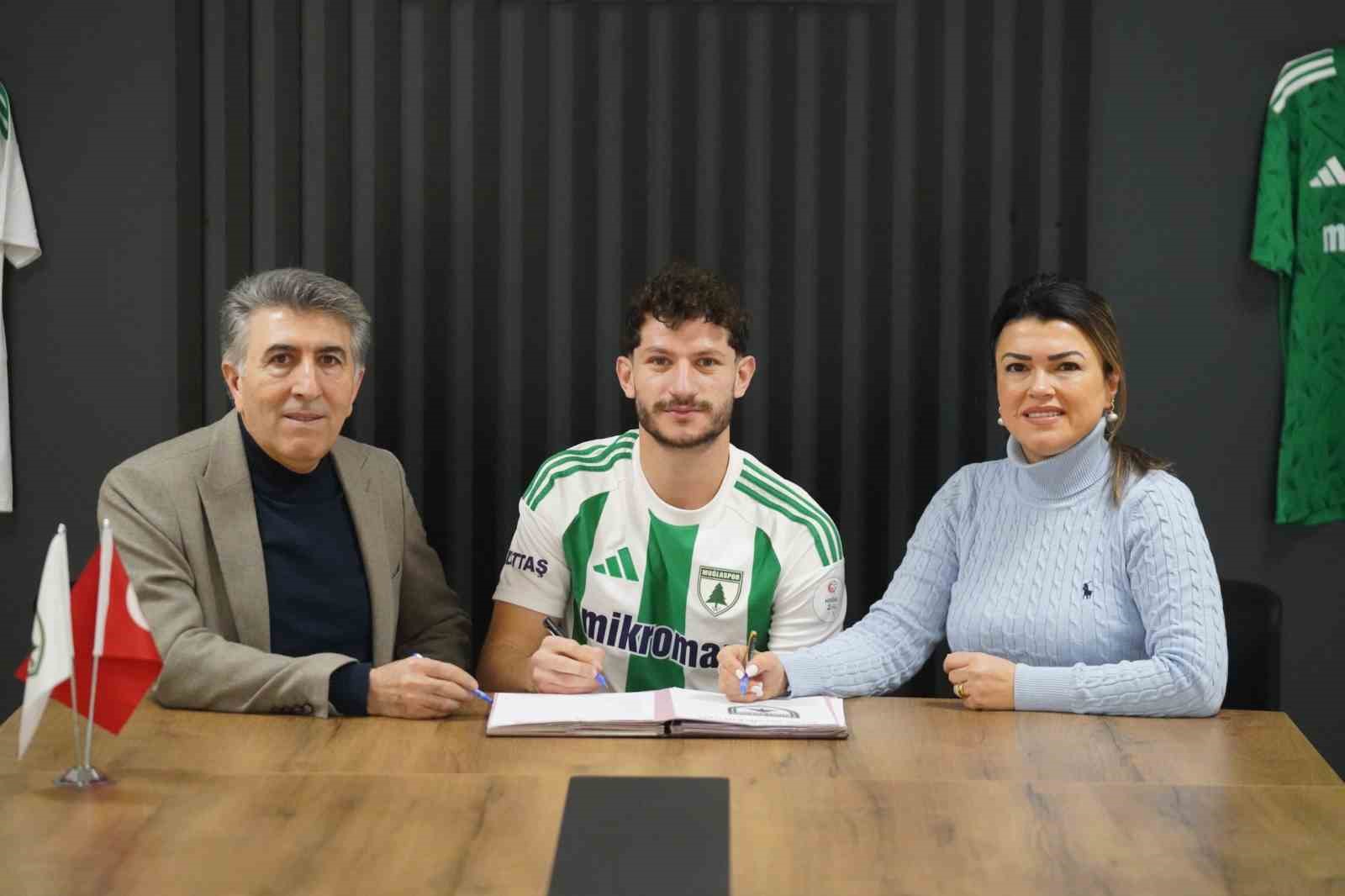 Muğlaspor orta sahaya oyuncusu Temelci’yi renklerine bağladı

