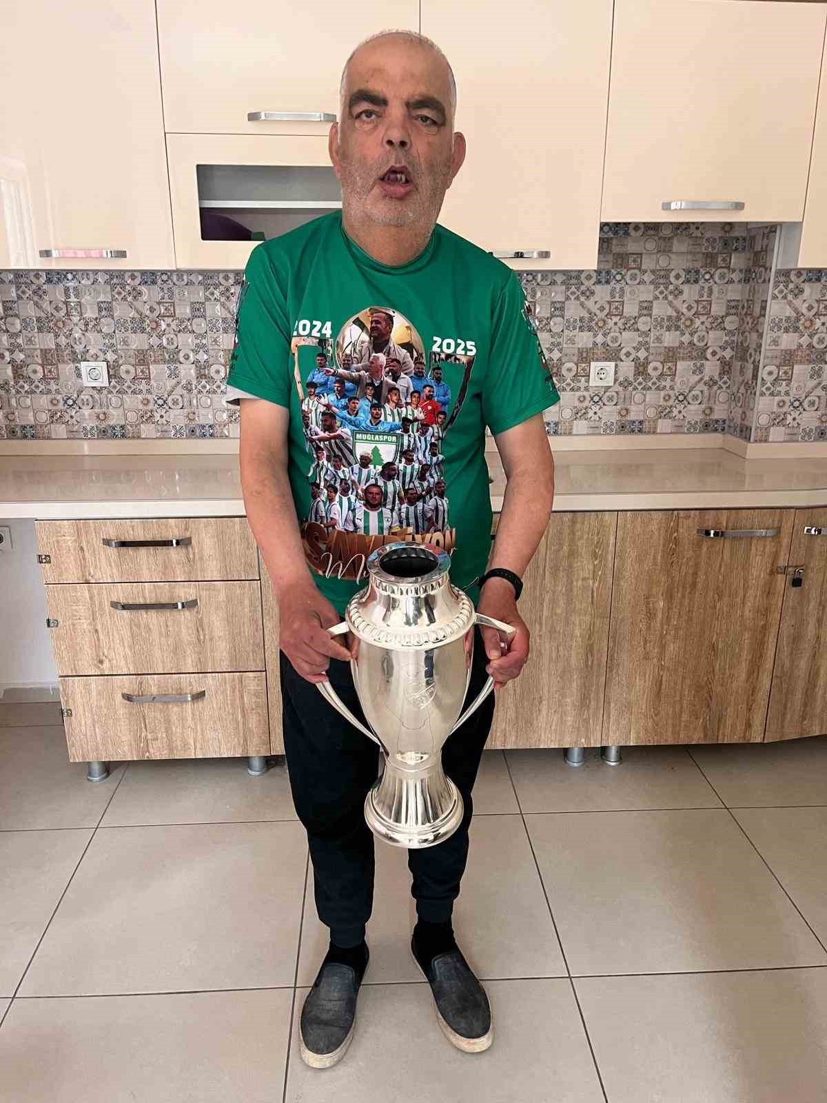 Muğlaspor sevdalısı spor yazarı Baki Kuran hayatını kaybetti
