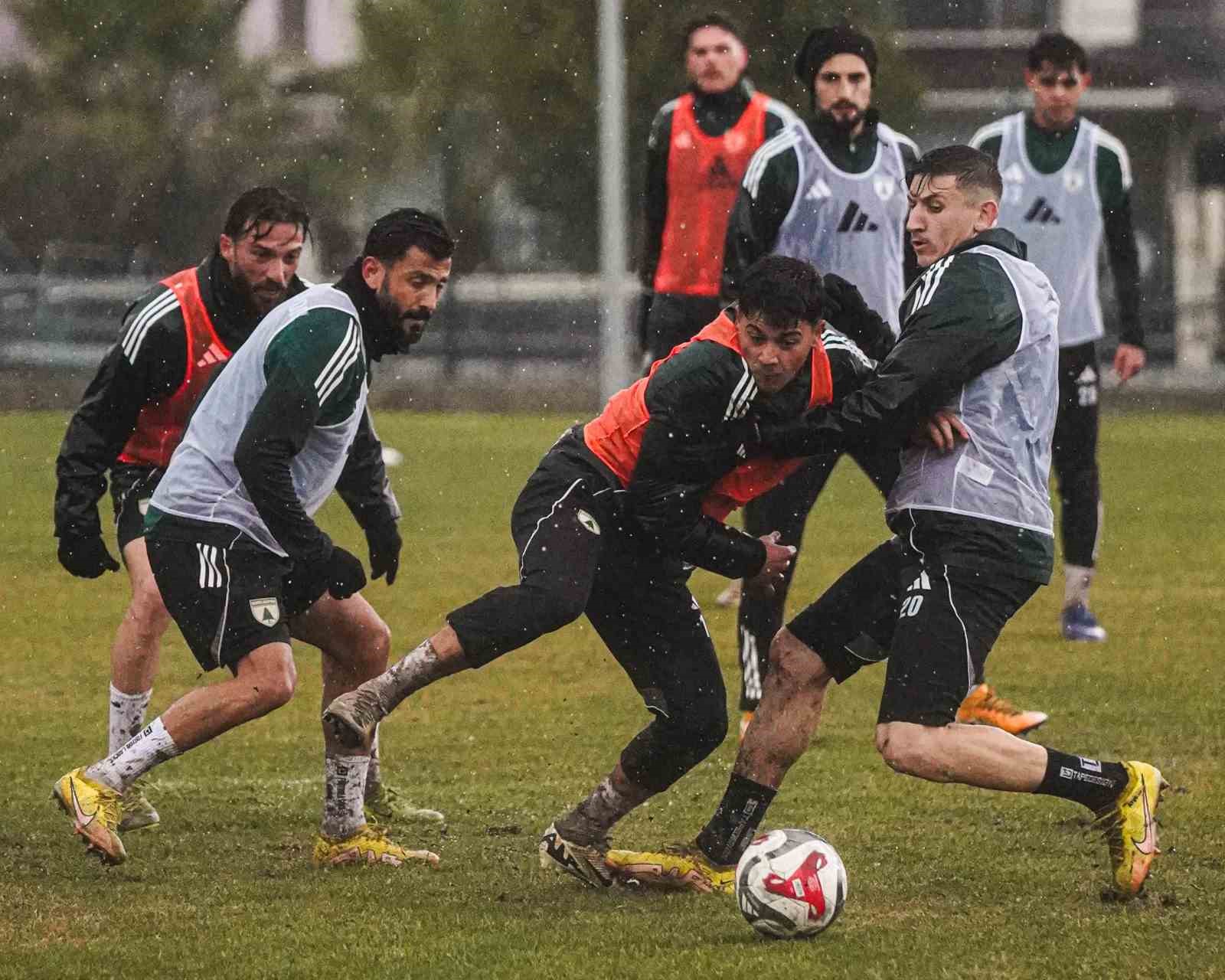 Muğlaspor Teknik Direktörü Durmuş: "Kazanmak için gidiyoruz"
Muğlaspor Teknik Direktörü Durmuş: "Kazanmak için gidiyoruz"