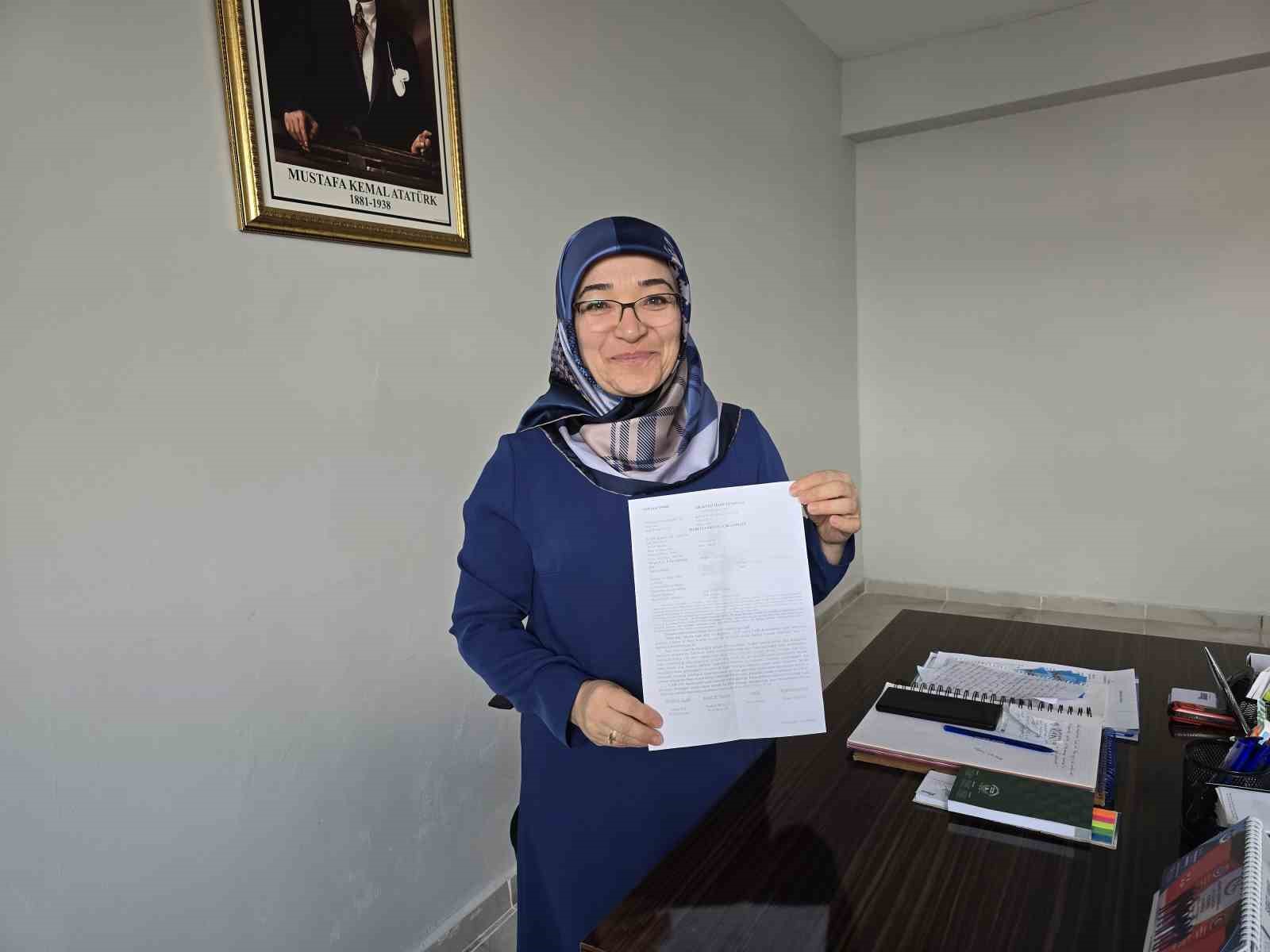 Muhtar adına sahte hesap açıp, vatandaşı 14 bin lira dolandırdılar
