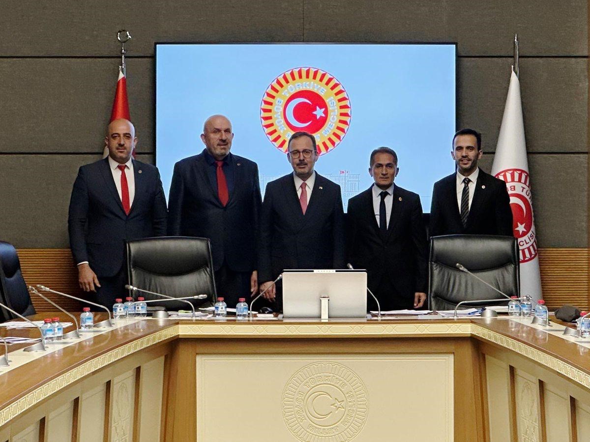 Muhtarlar TBMM’de engellilerin sorunlarını anlattı
Muhtarlar TBMM’de engellilerin sorunlarını anlattı