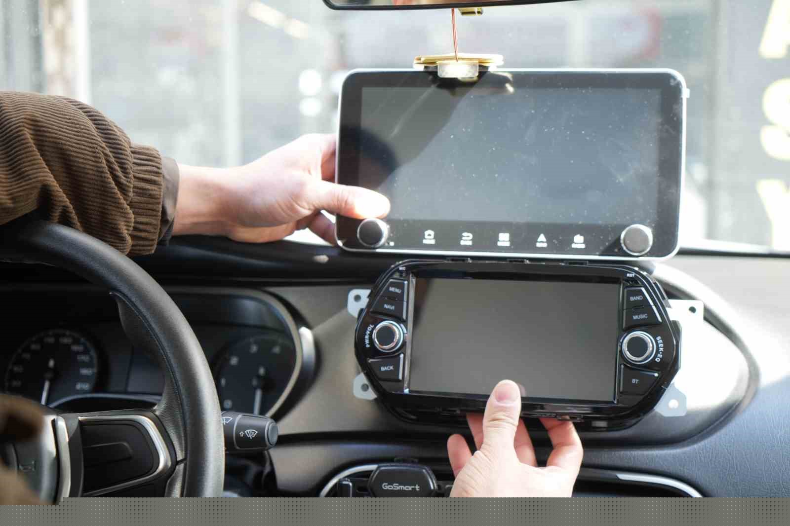 Multimedya ekran işleri düşürdü, APP plaka ise artırdı
