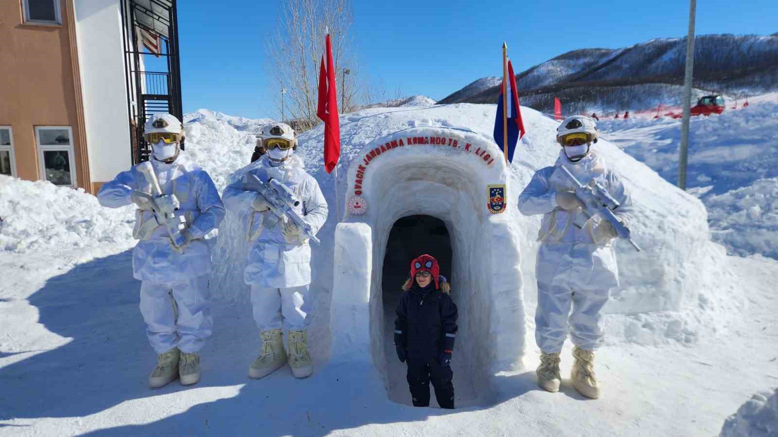 Munzur’un eteklerinde kayak sezonu başladı
