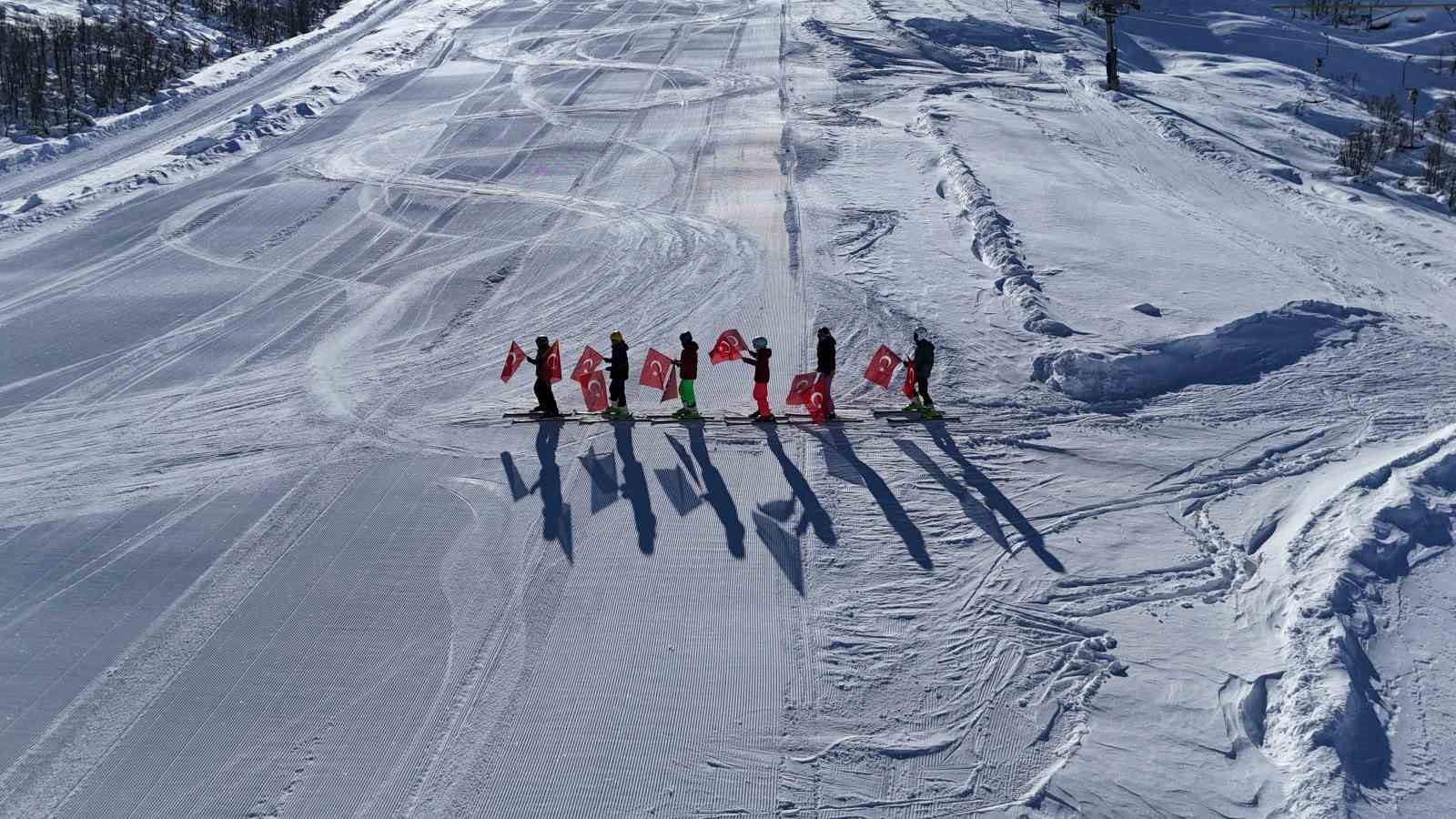 Munzur’un eteklerinde kayak sezonu başladı
