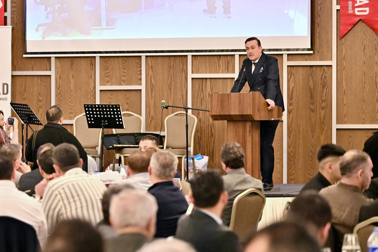 MUOSB Başkanı Kıvırcık’tan sanayicilere "Tek yumruk" çağrısı
