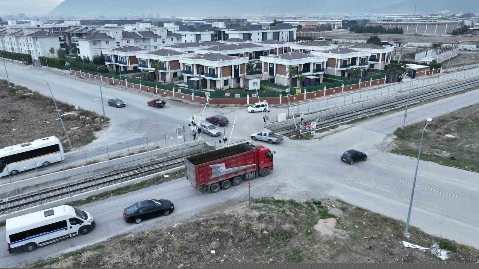 Muradiye’deki hemzemin geçit açılıyor
