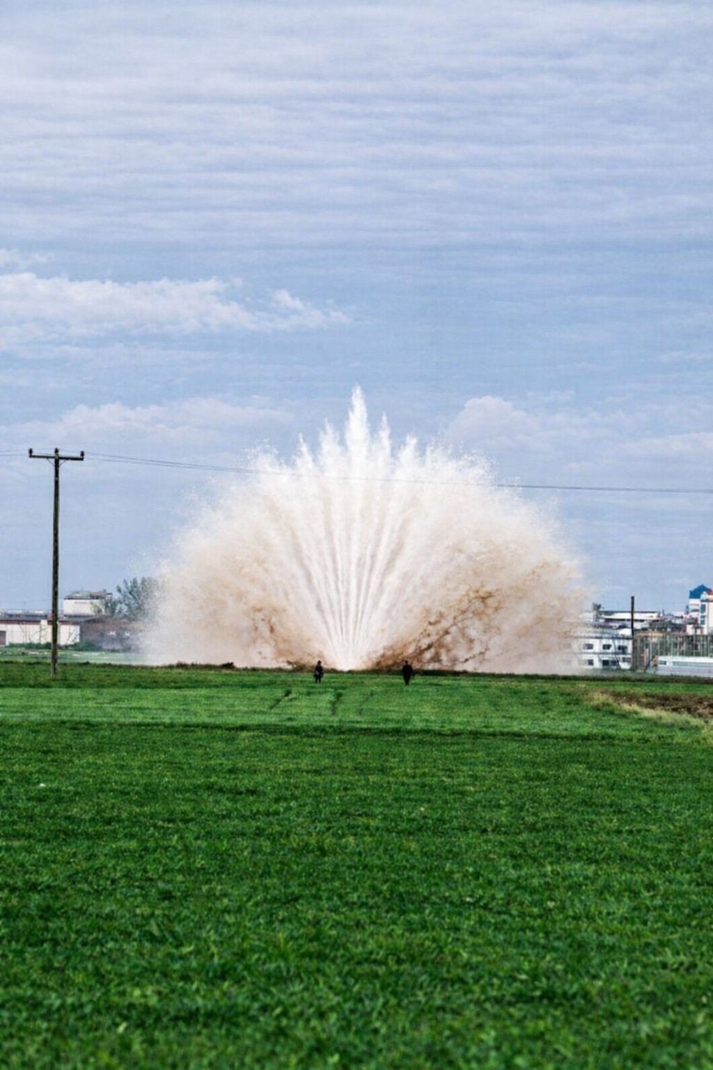 Muratlı çevreyolunda su hattı patladı
