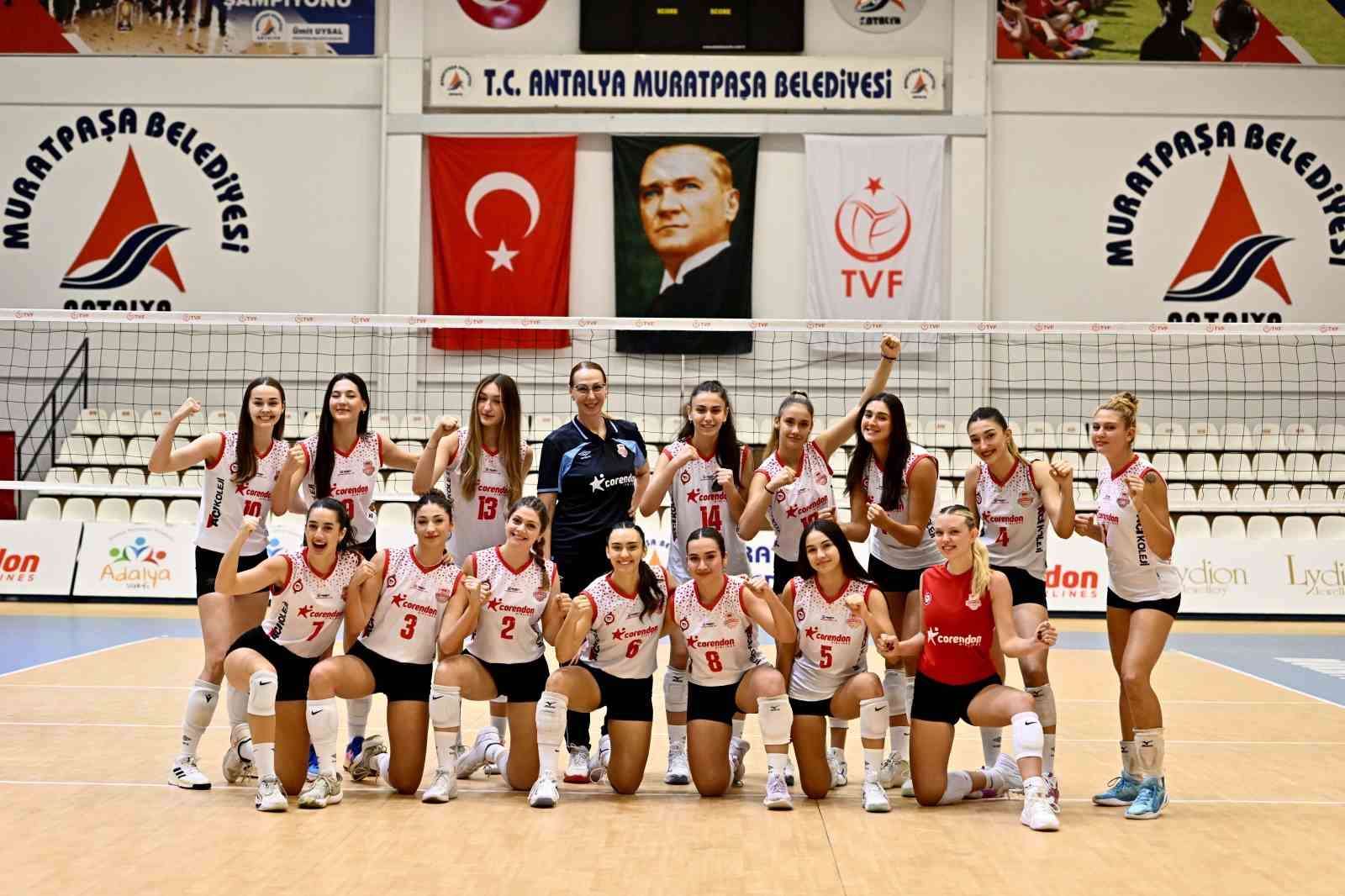 Muratpaşa Belediyespor çıkışta
