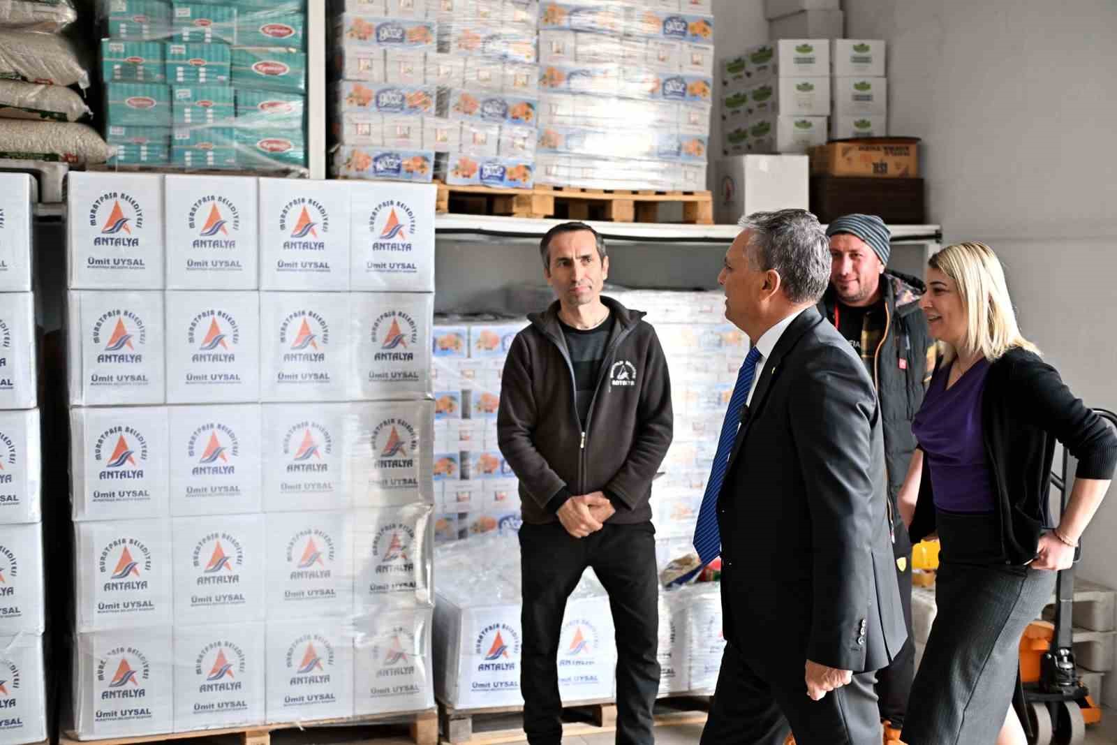 Muratpaşa’da Ramazan dayanışması
Muratpaşa’da Ramazan dayanışması