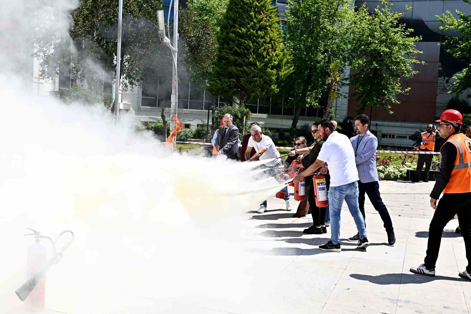 Muratpaşa’da yangın tatbikatı
