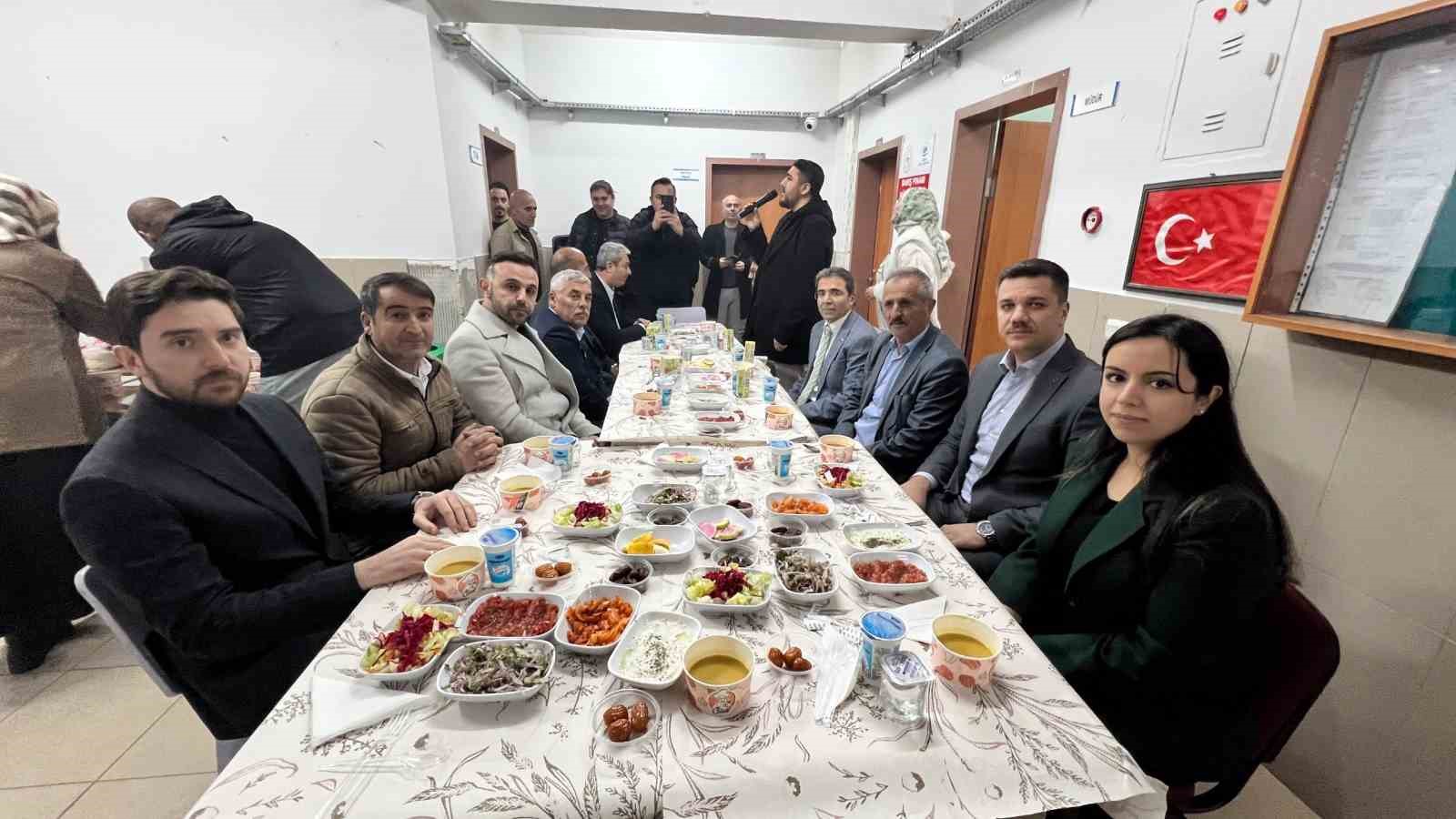 Murtaza Köyü’nde öğrencilerle iftar buluşması
