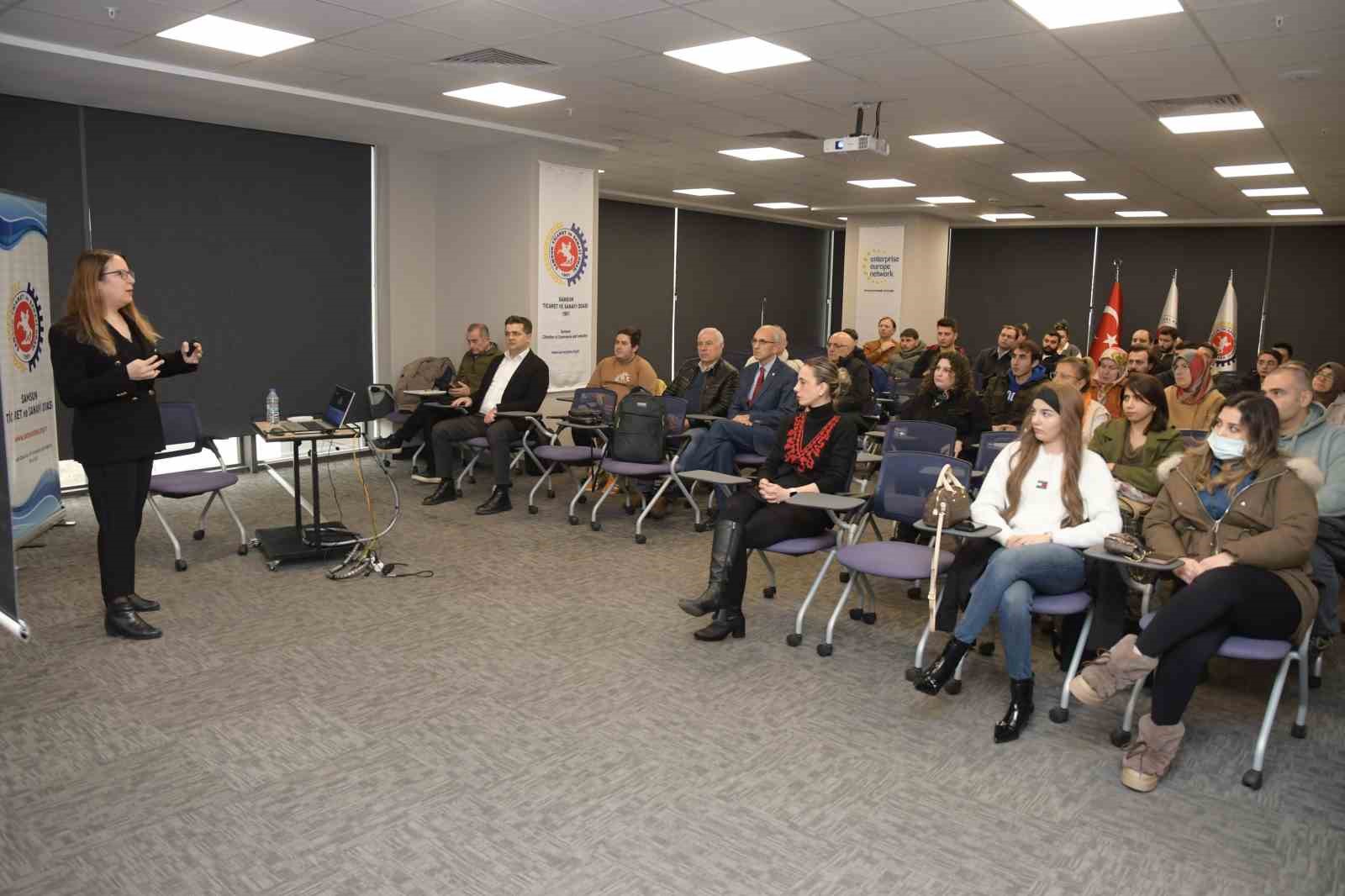 Murzioğlu: "Dijitalde güçlenen firmalar geleceği yakalıyor"
Murzioğlu: "Dijitalde güçlenen firmalar geleceği yakalıyor"