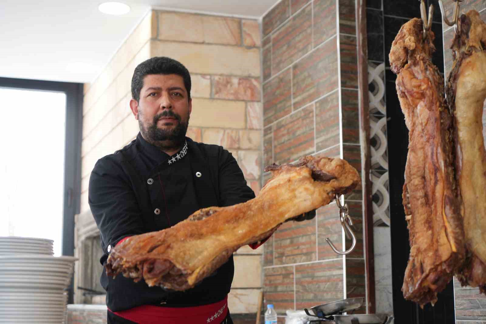 Muş büryanı hem lezzeti hem de besleyici yönüyle öne çıkıyor
