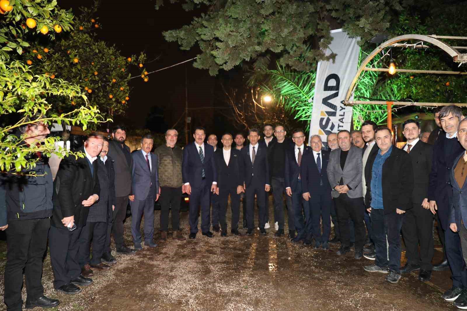 MÜSİAD Antalya’dan iş dünyasını buluşturan dost meclisi etkinliği
MÜSİAD Antalya’dan iş dünyasını buluşturan dost meclisi etkinliği