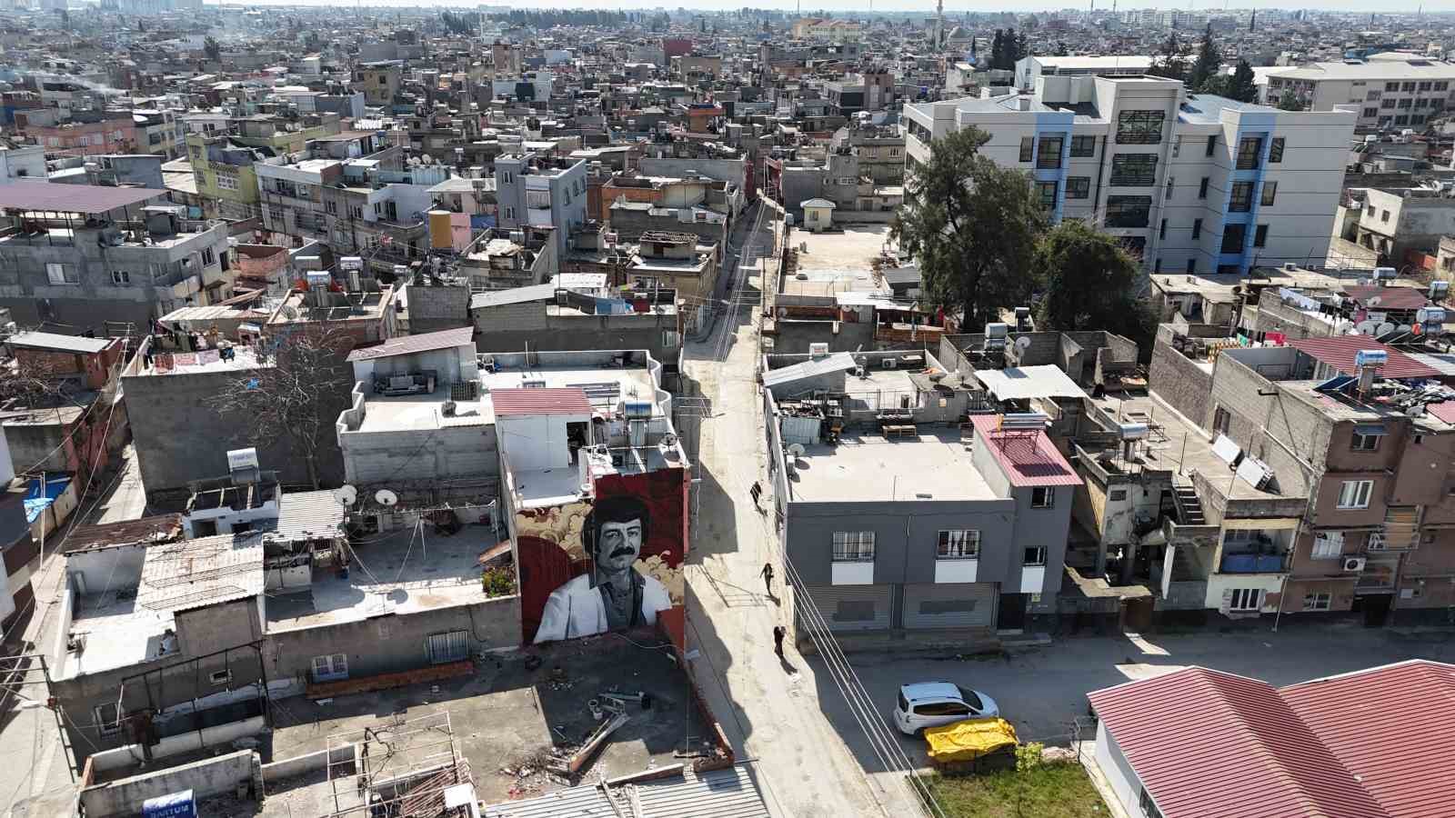 Müslüm Gürses ölümünün 13. yılında Adana’da çalıştığı kahvehanede anıldı
Müslüm Gürses ölümünün 13. yılında Adana’da çalıştığı kahvehanede anıldı