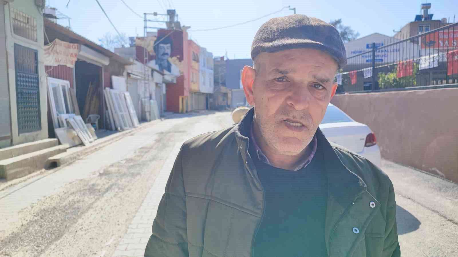 Müslüm Gürses ölümünün 13. yılında Adana’da çalıştığı kahvehanede anıldı
Müslüm Gürses ölümünün 13. yılında Adana’da çalıştığı kahvehanede anıldı