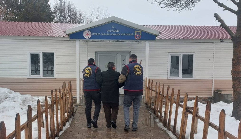 Muş’ta 1 yıl 6 ay kesinleşmiş hapis cezası ile aranan firari yakalandı
