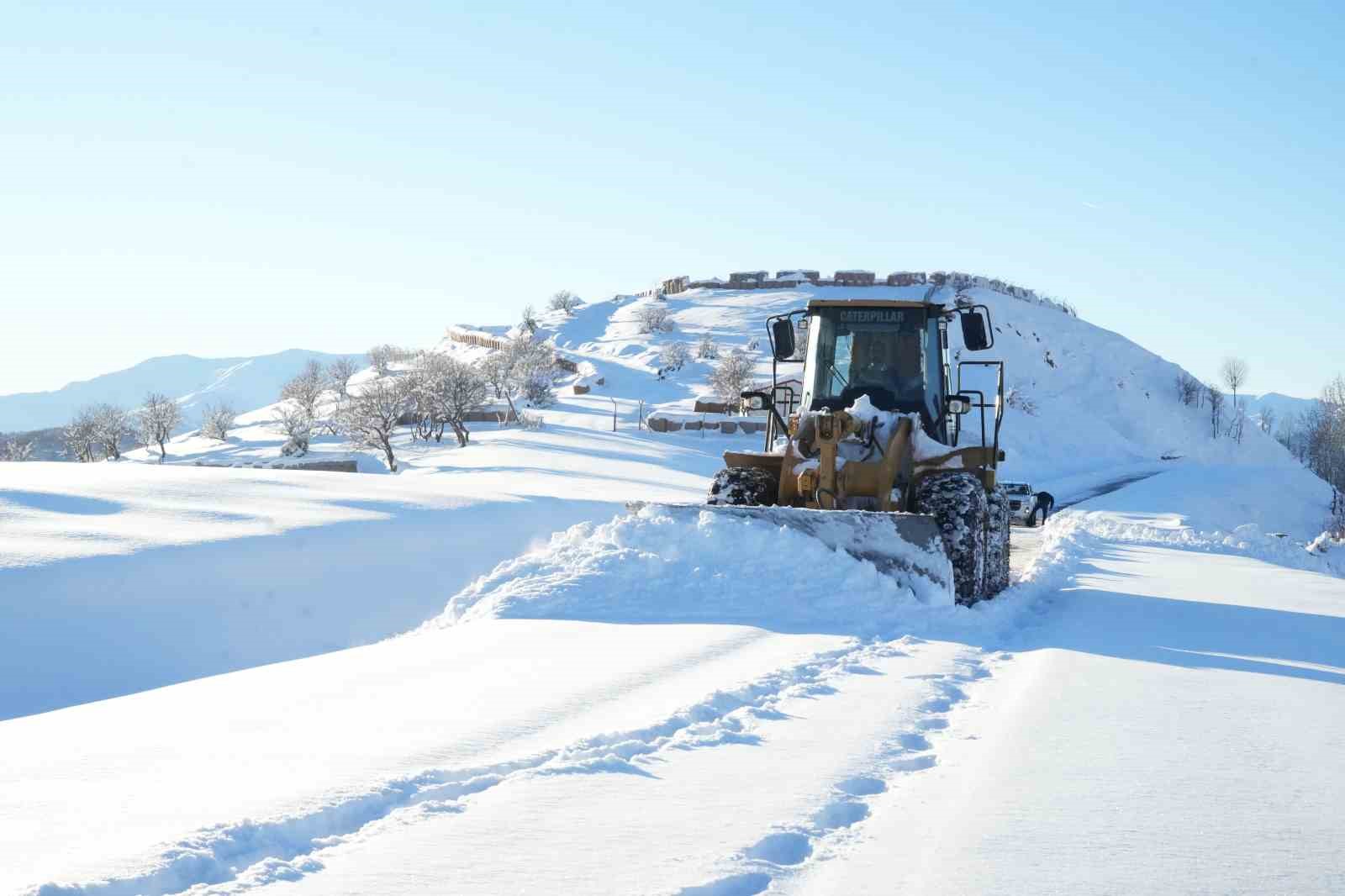 Muş’ta 146 köy yolu ulaşıma kapandı
