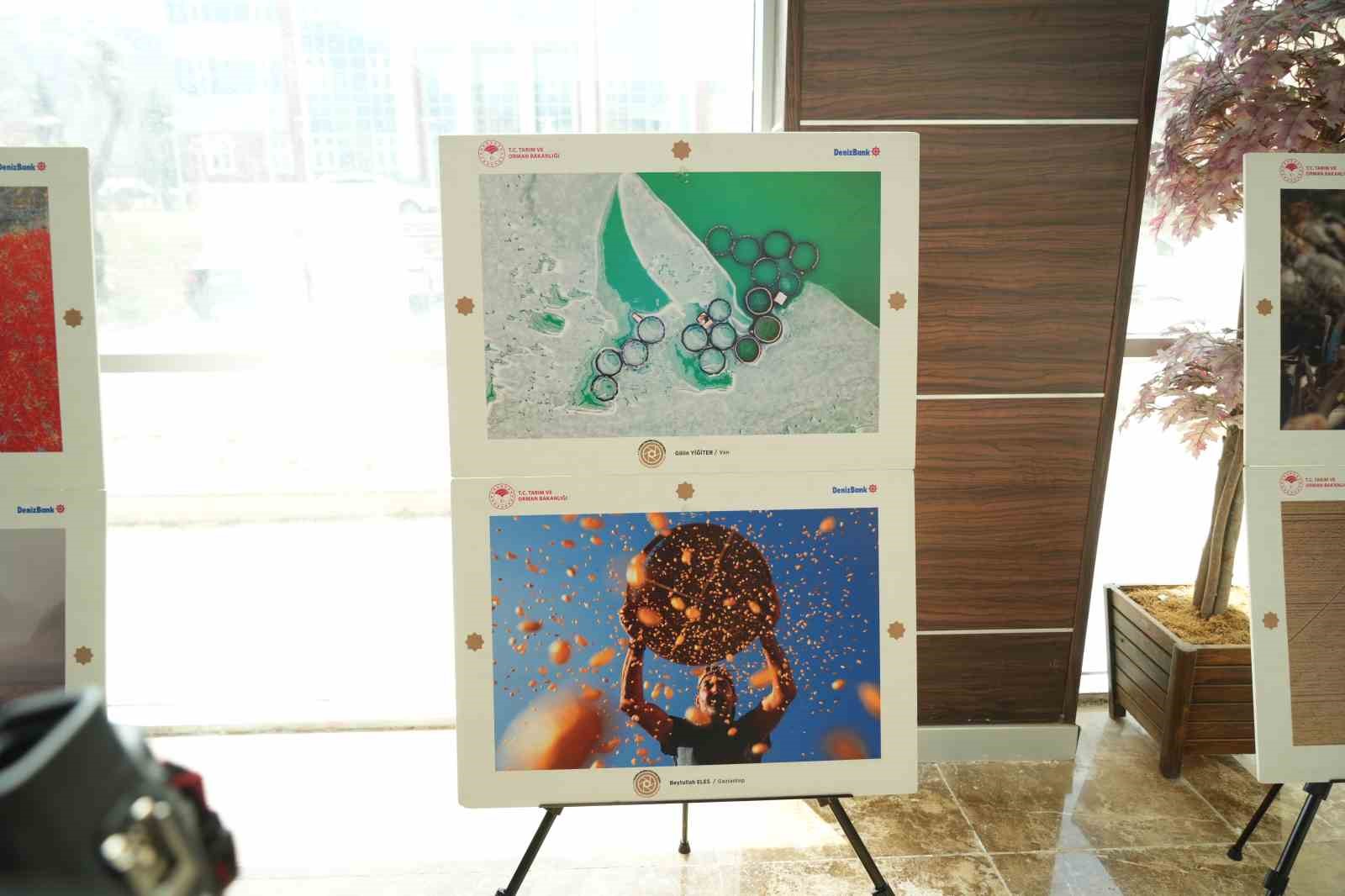 Muş’ta "15. Tarım Orman ve İnsan" fotoğraf sergisi ziyarete açıldı
