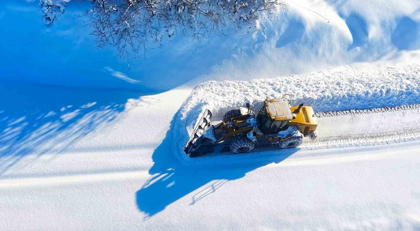 Muş’ta 67 köy yolu ulaşıma kapandı
