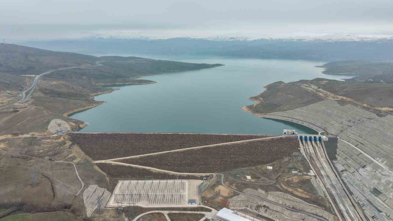 Muş’ta baraj doluluk oranı yüzde 90’ı aştı
Muş’ta baraj doluluk oranı yüzde 90’ı aştı
