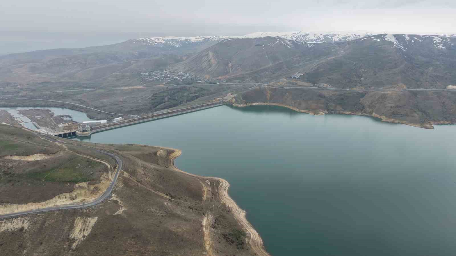 Muş’ta baraj doluluk oranı yüzde 90’ı aştı
Muş’ta baraj doluluk oranı yüzde 90’ı aştı